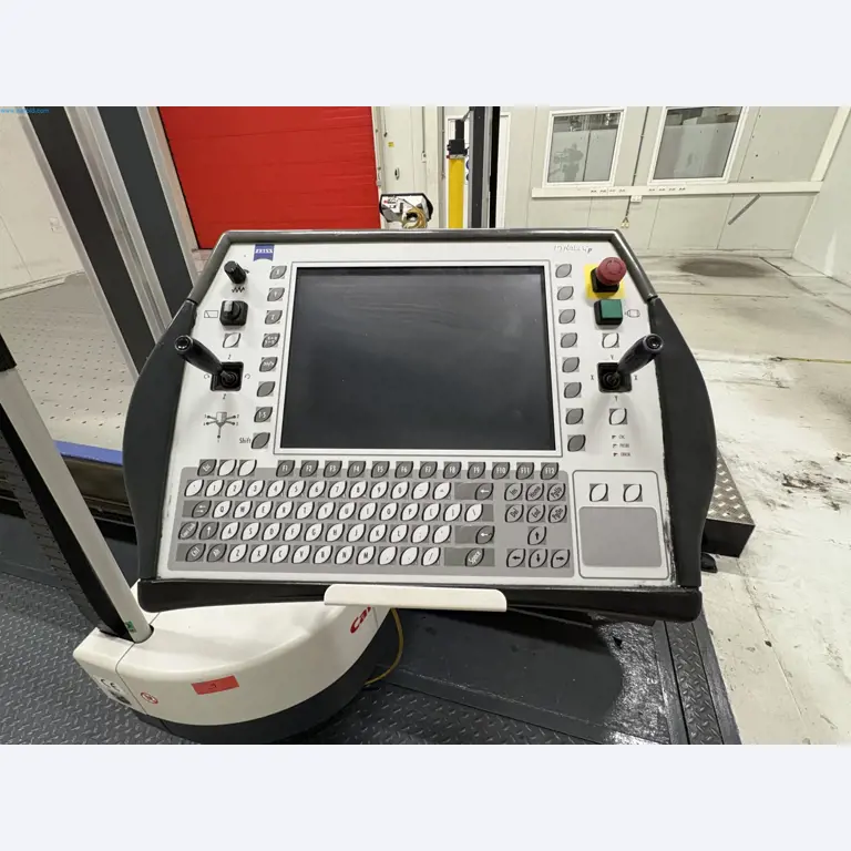 Sprzęt do produkcji samochodów-2