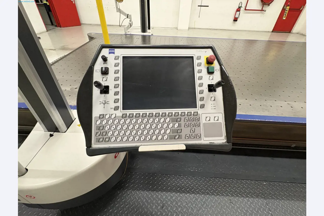 Sprzęt do produkcji samochodów-5