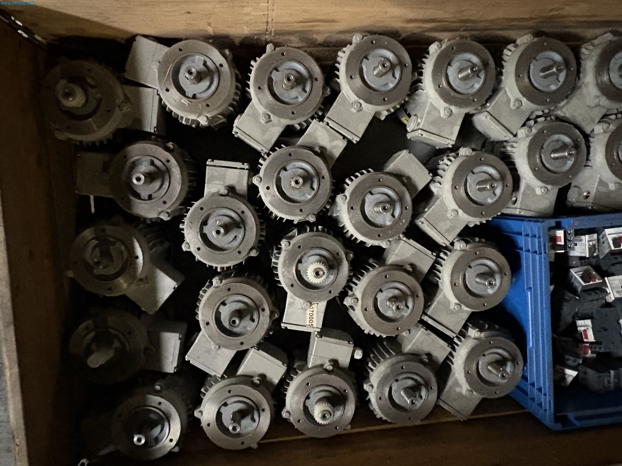 Sprzęt do produkcji samochodów-10