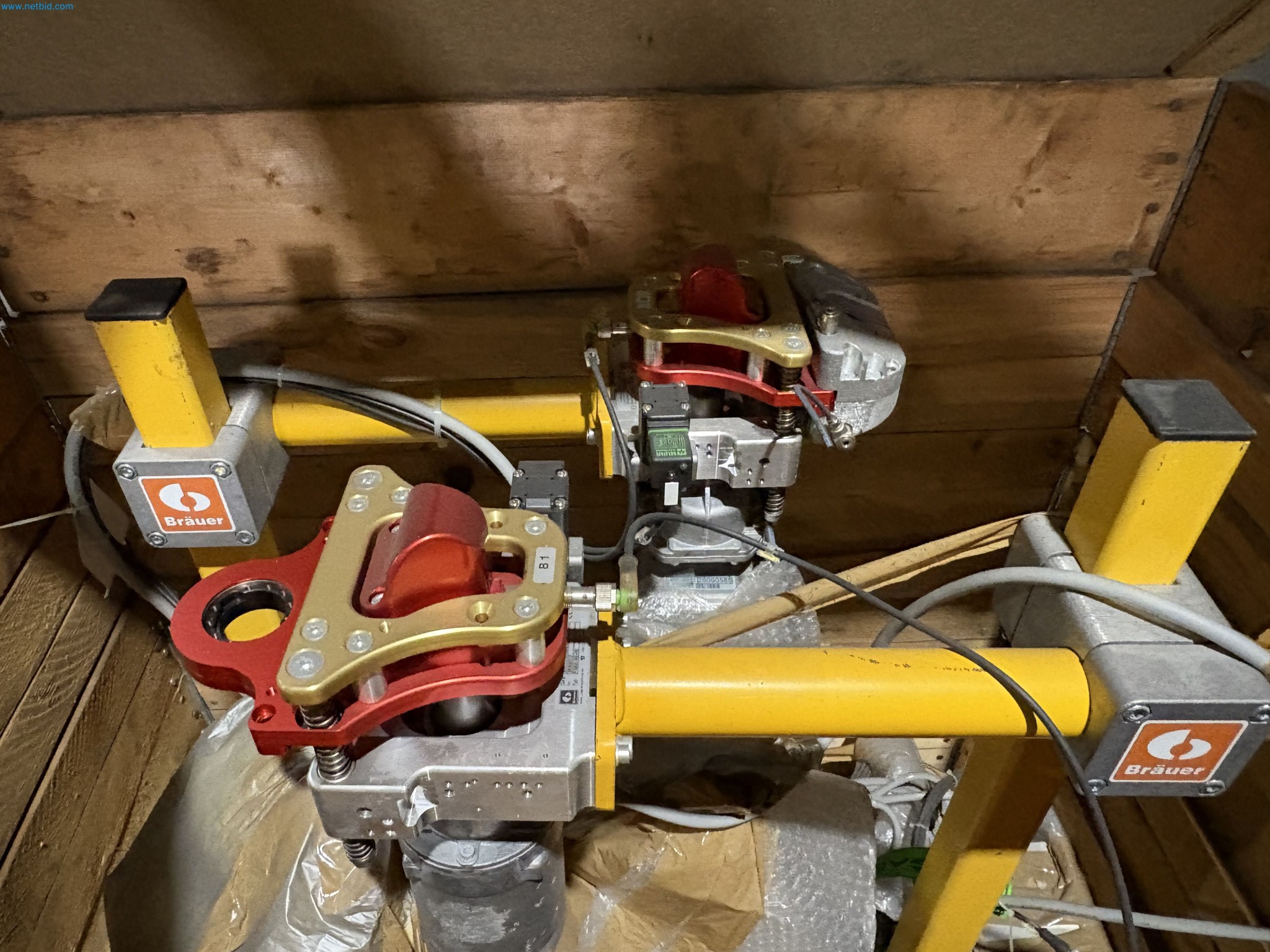 Sprzęt do produkcji samochodów-16