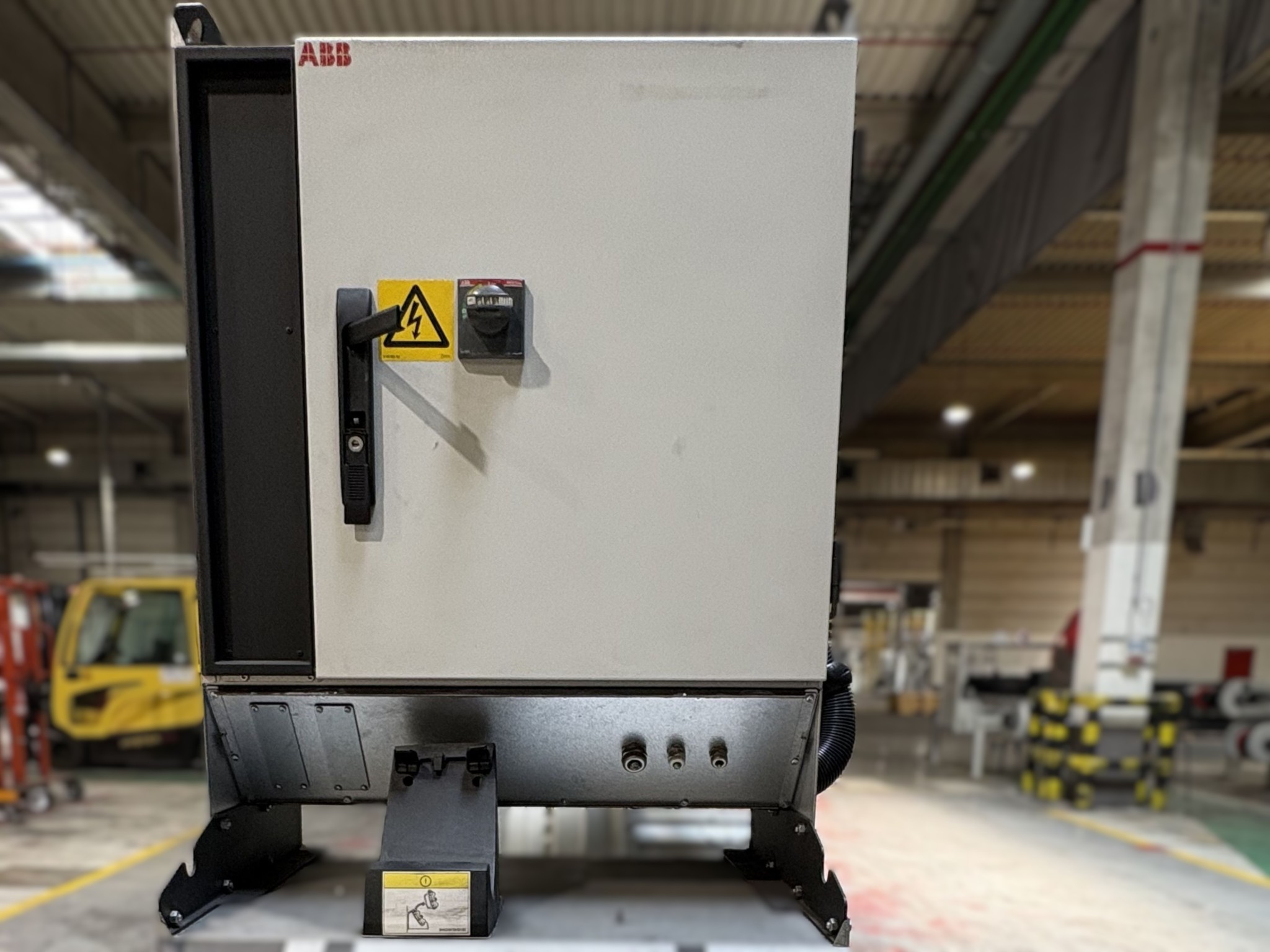 Oprema za avtomobilsko industrijo (2. dražba)-1