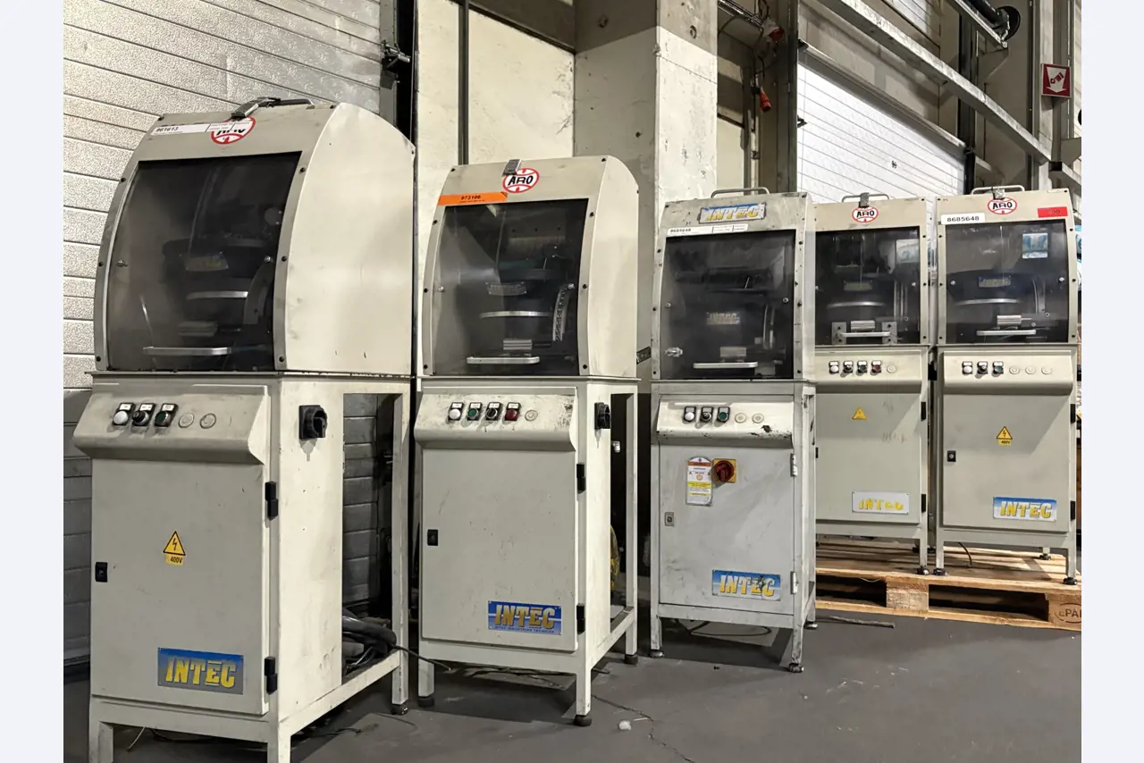 Sprzęt do produkcji samochodów (2. aukcja)-1