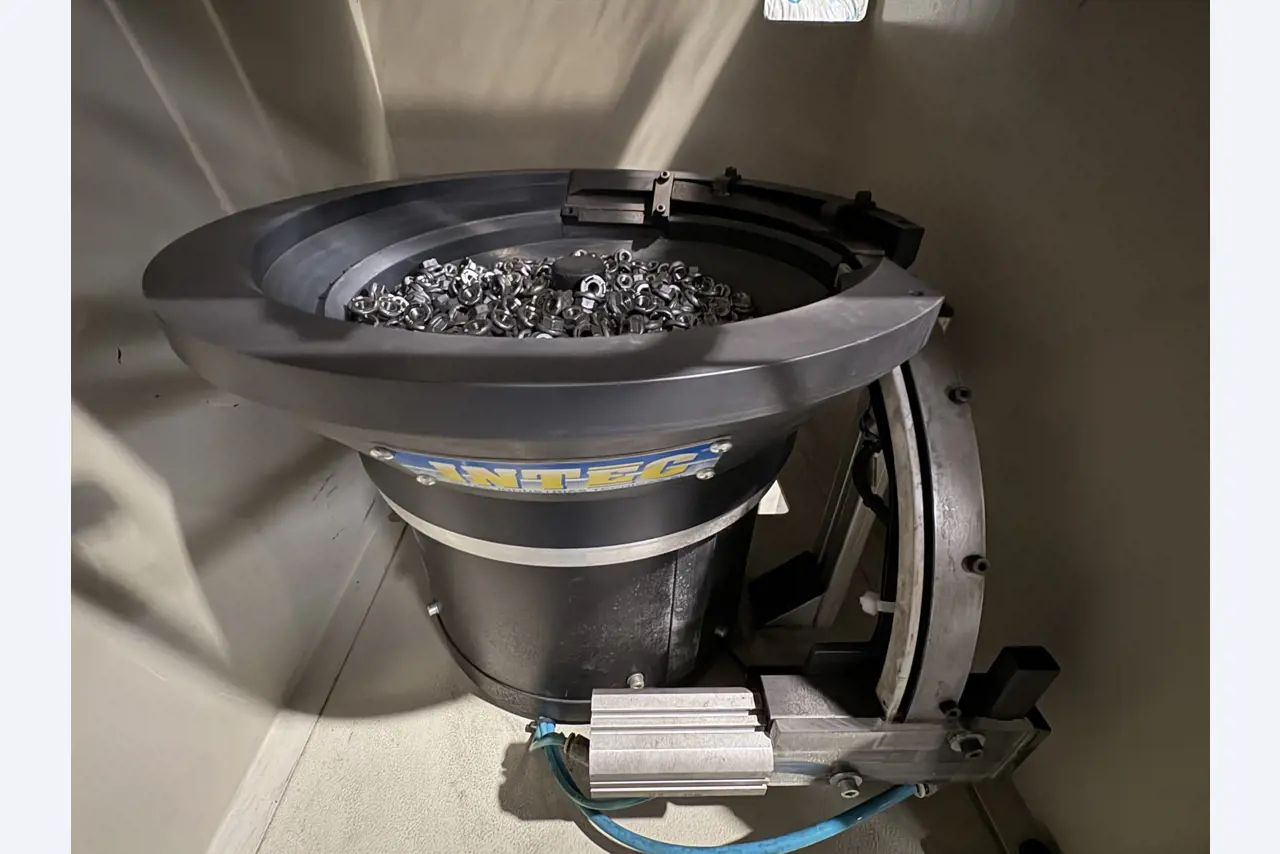 Sprzęt do produkcji samochodów (2. aukcja)-3