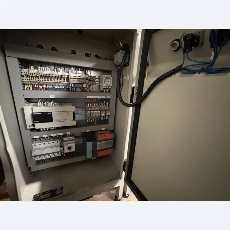 Sprzęt do produkcji samochodów (2. aukcja)-4