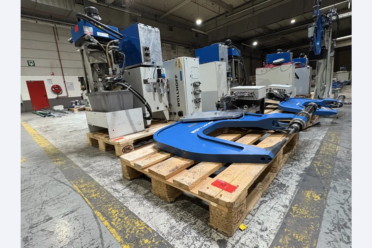 Equipamentos para o fabrico de automóveis-2