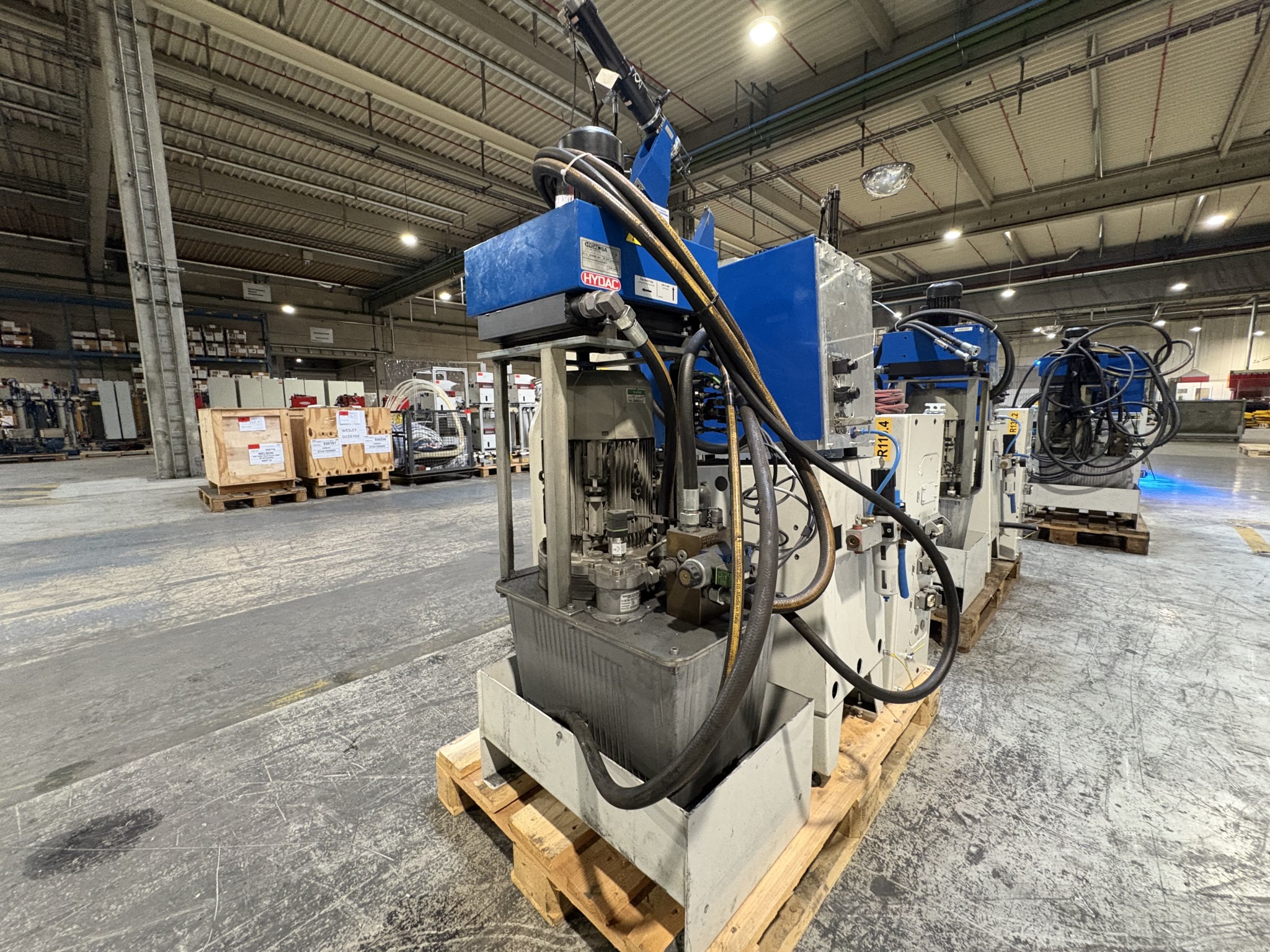 Equipamentos para o fabrico de automóveis-4