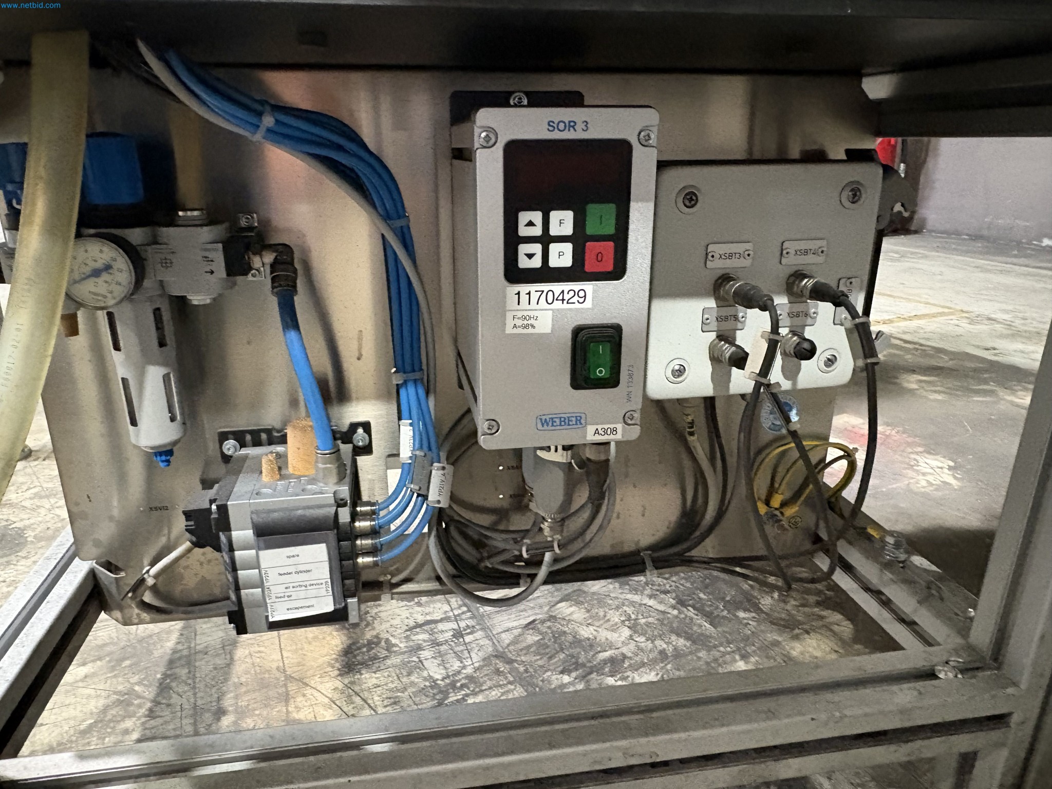 Sprzęt do produkcji samochodów-15