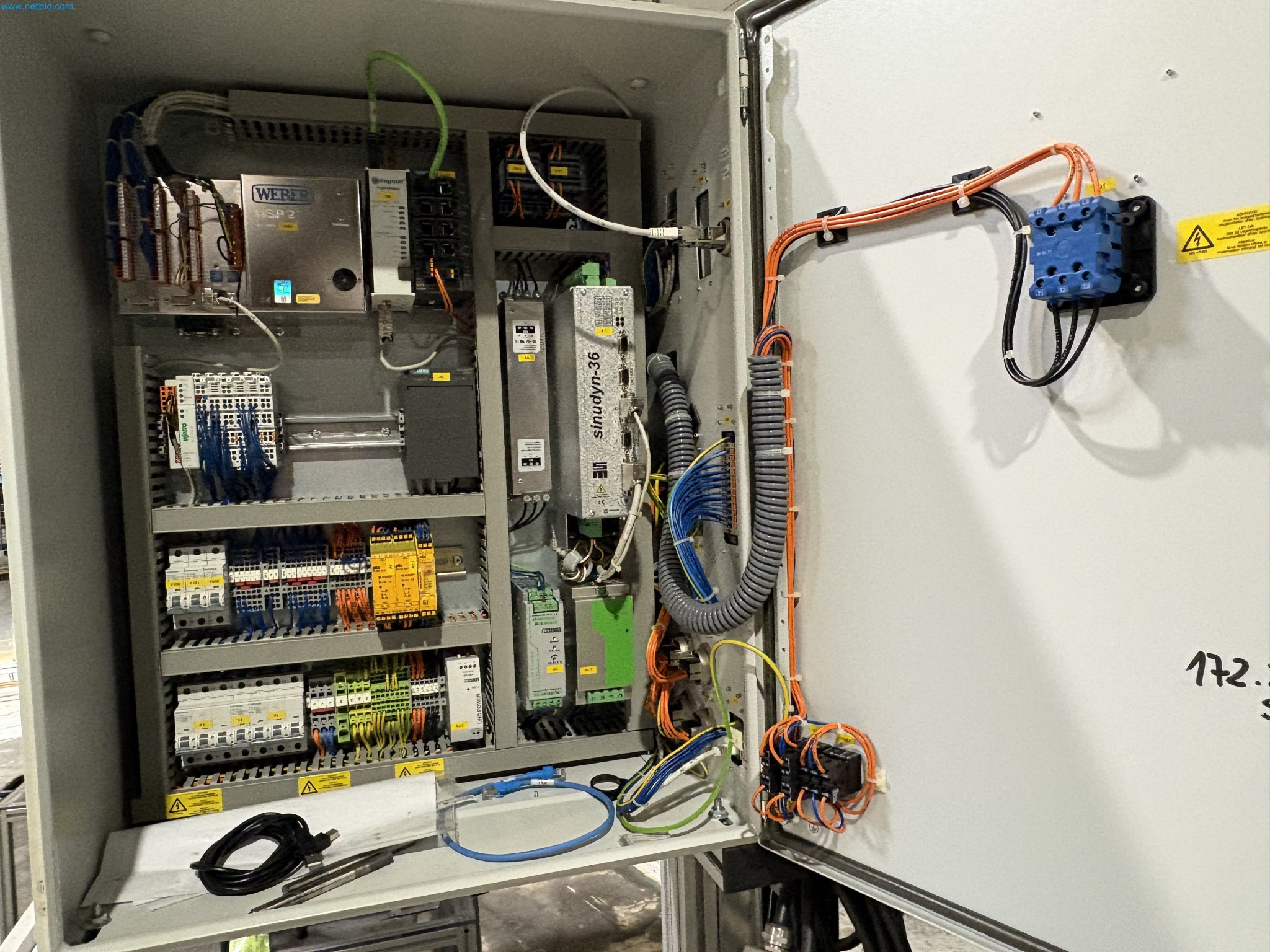 Sprzęt do produkcji samochodów-16