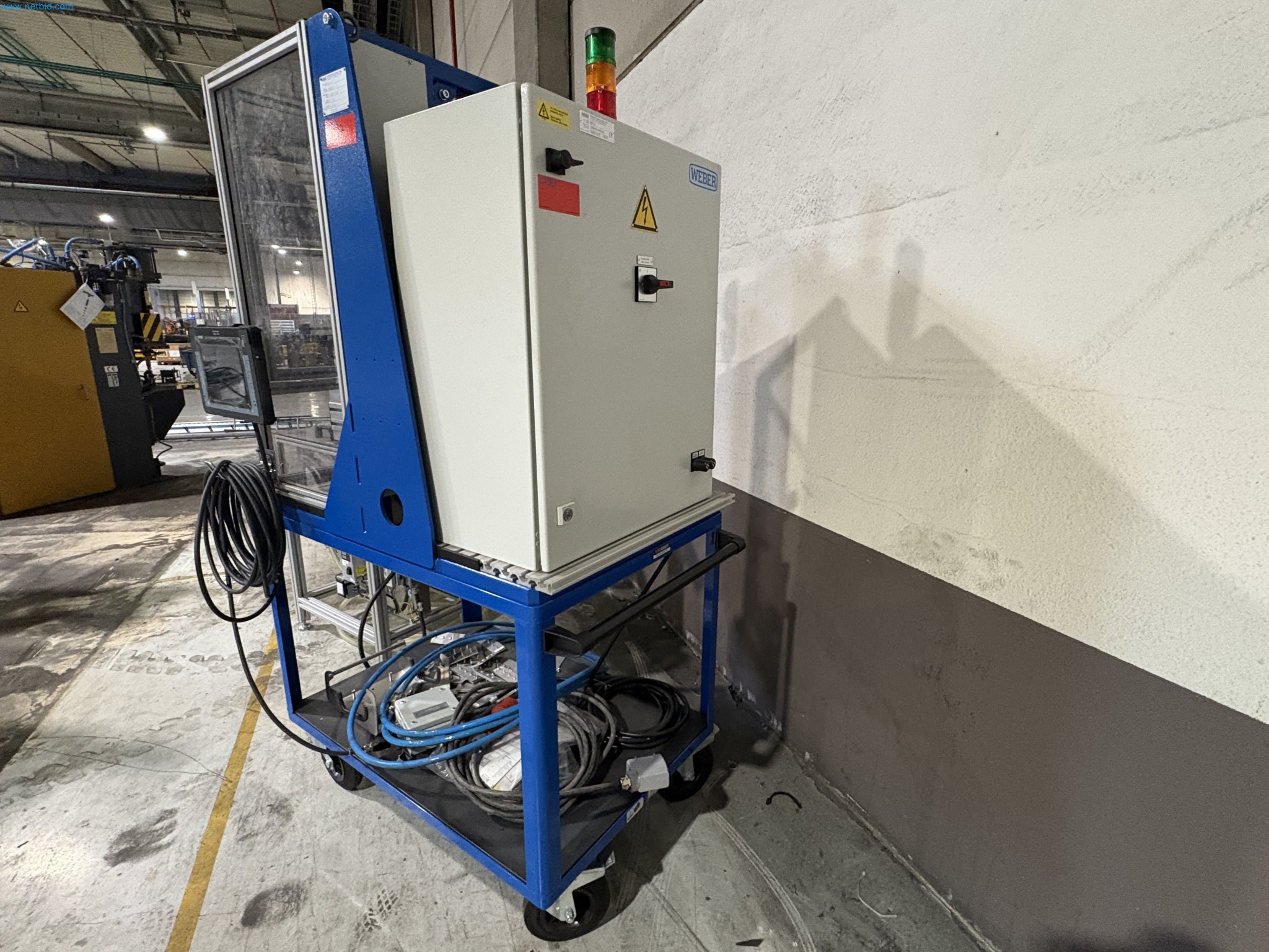 Equipamentos para o fabrico de automóveis-13