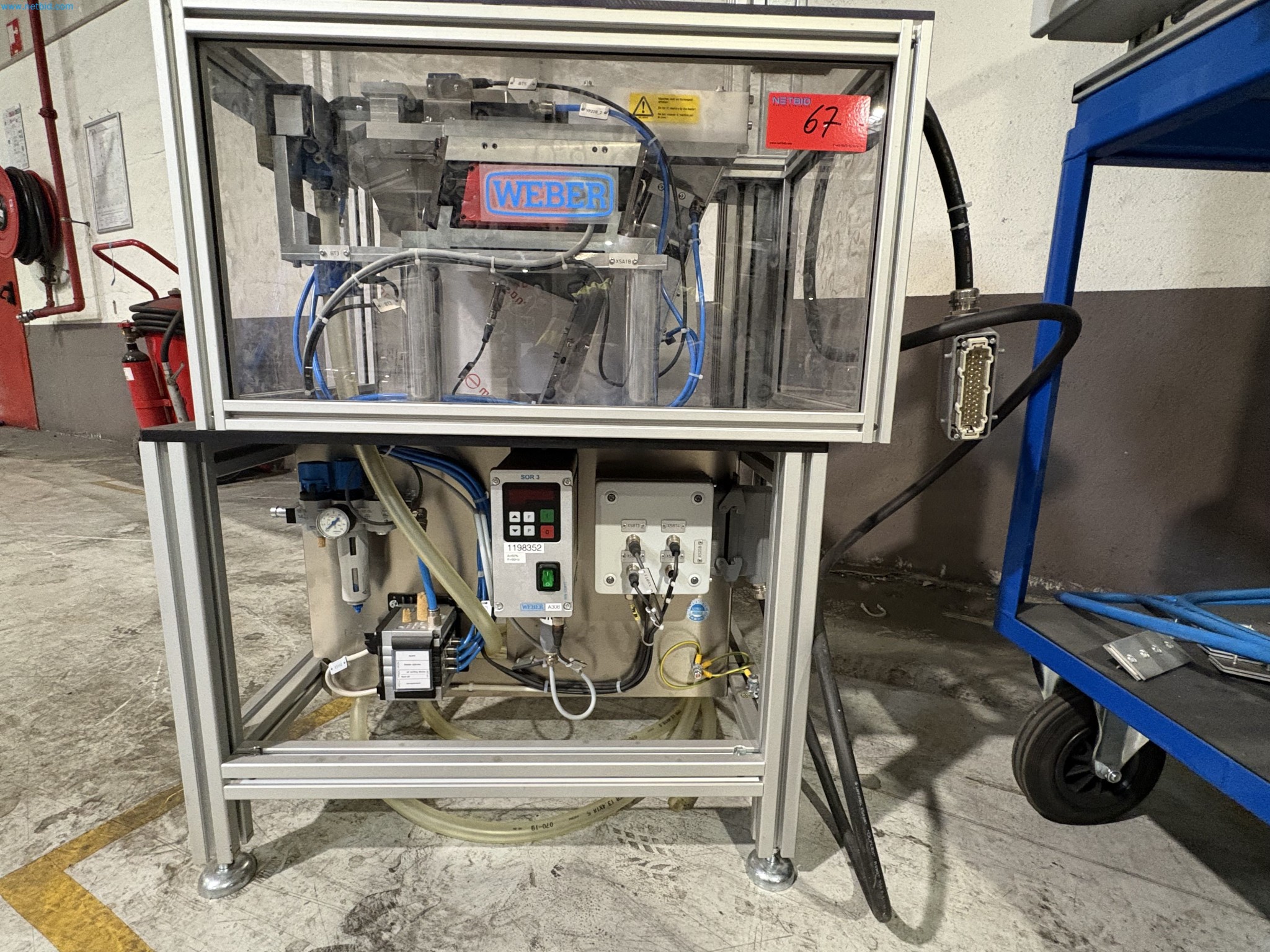 Equipamentos para o fabrico de automóveis-6