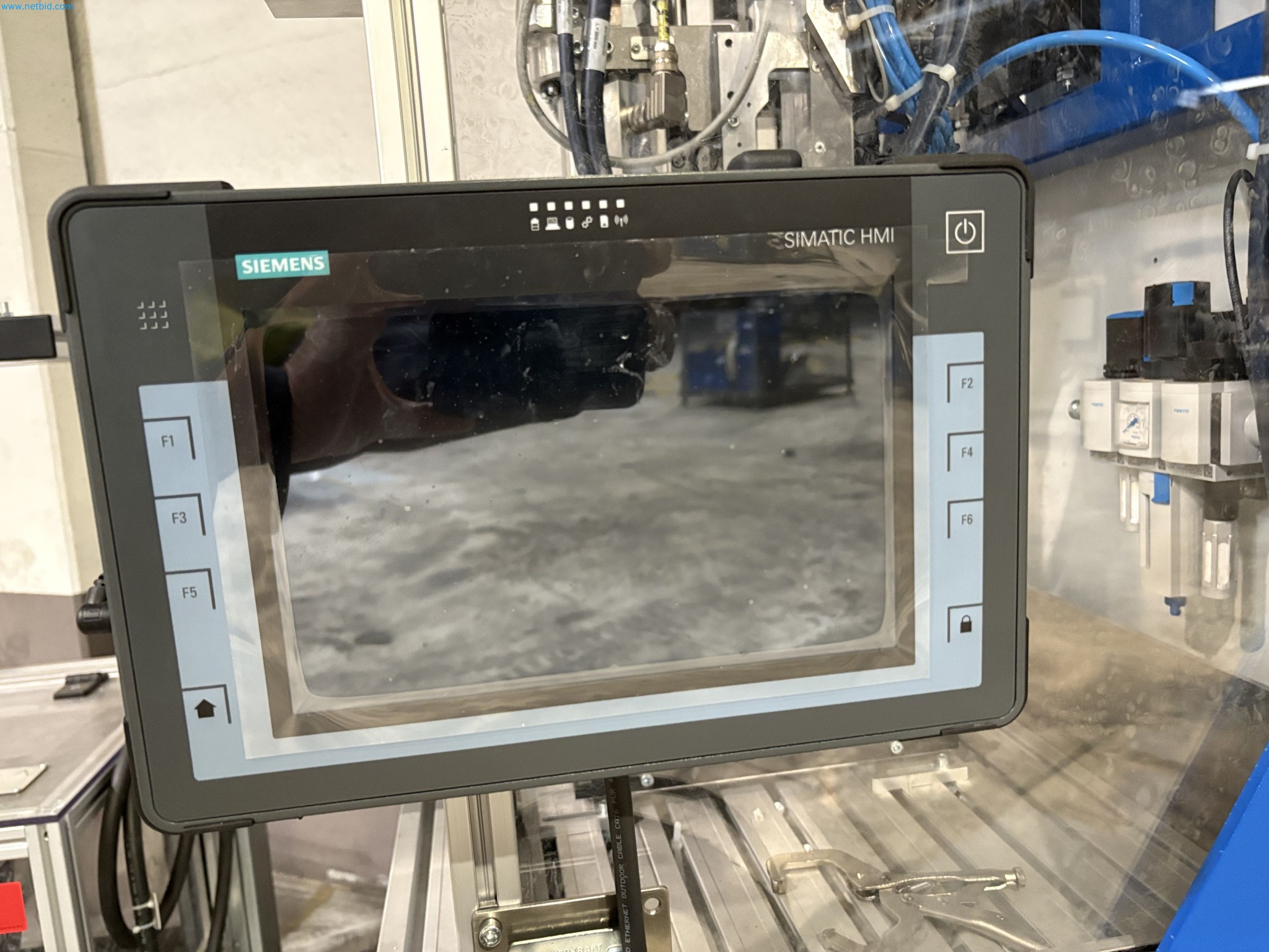 Equipamentos para o fabrico de automóveis-8