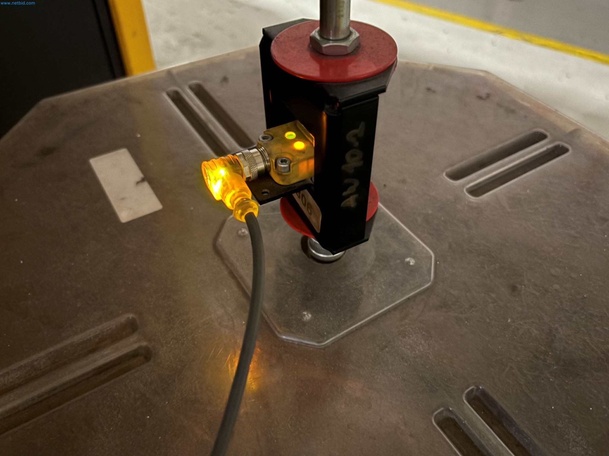 Equipamentos para o fabrico de automóveis-6