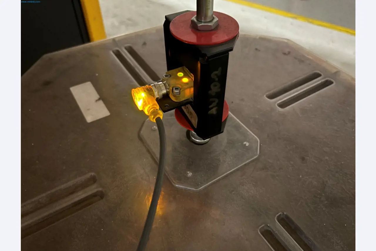 Equipamentos para o fabrico de automóveis-6