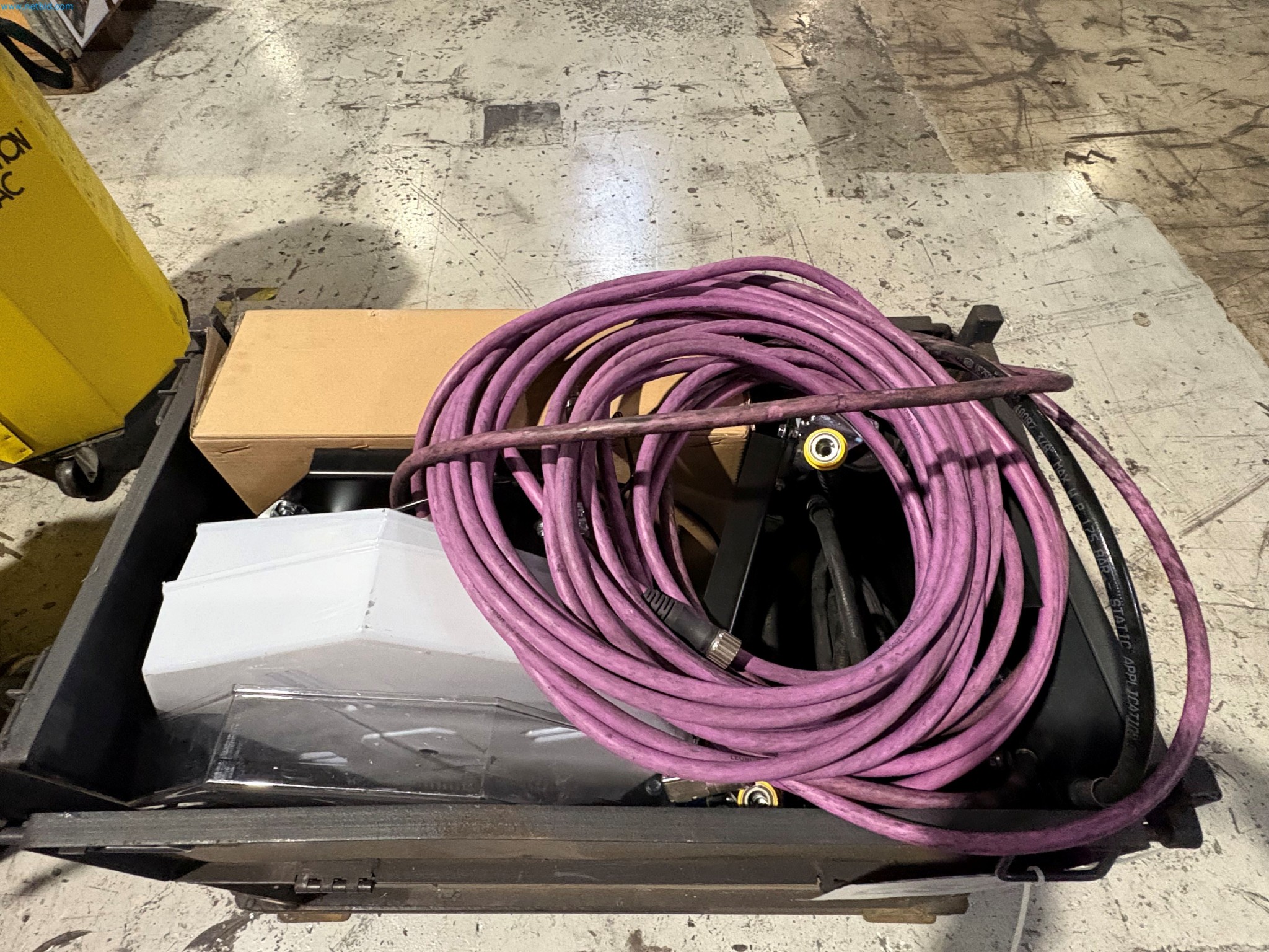 Equipamentos para o fabrico de automóveis-7