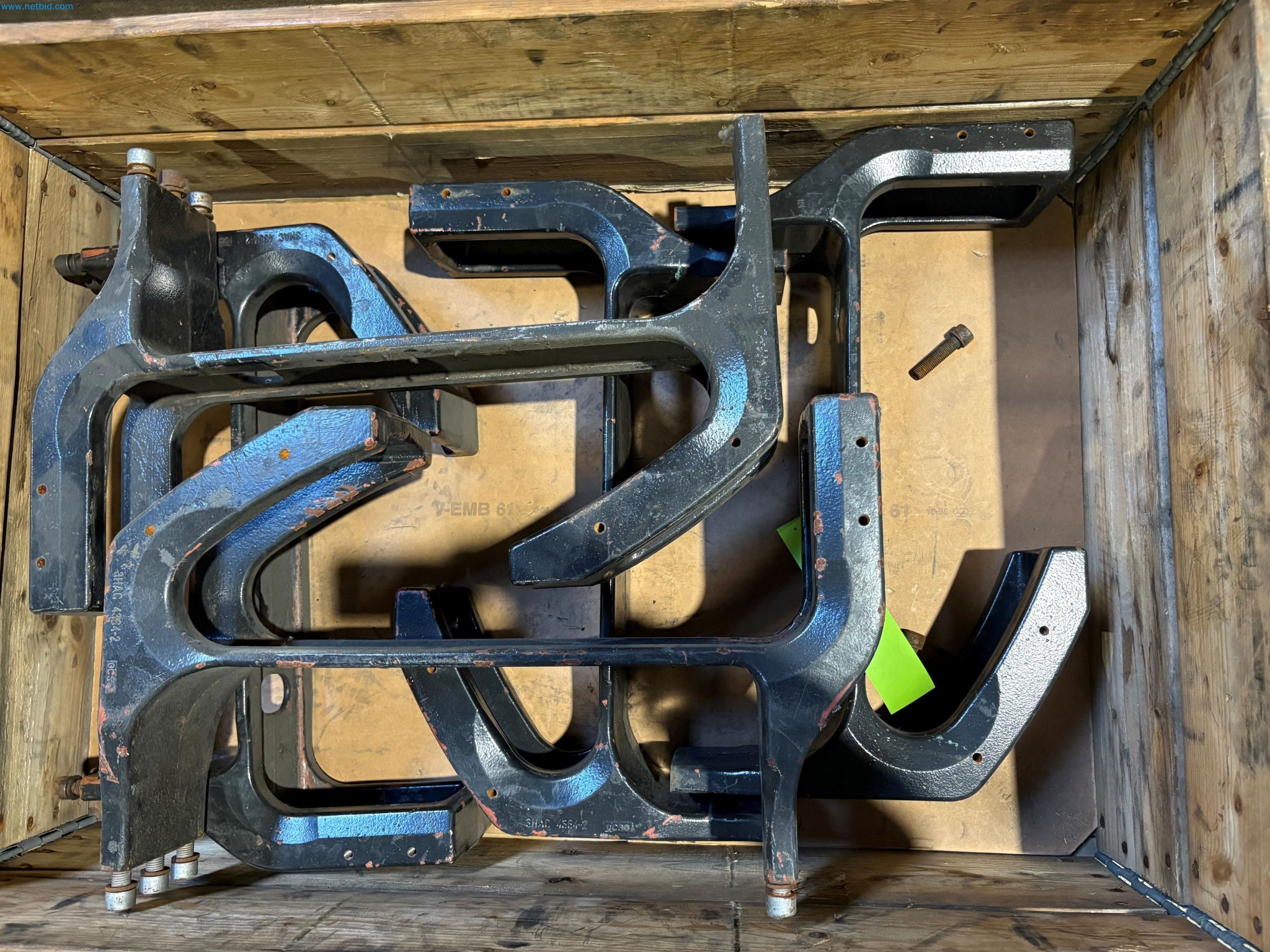 Sprzęt do produkcji samochodów-6