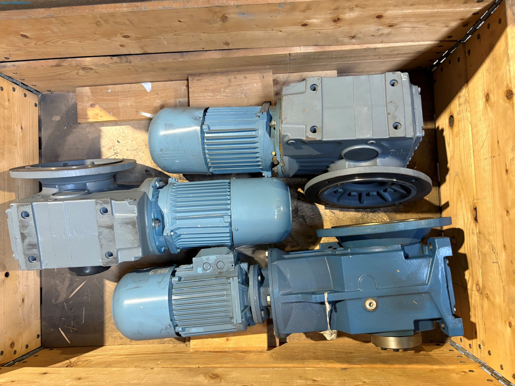 Sprzęt do produkcji samochodów-8