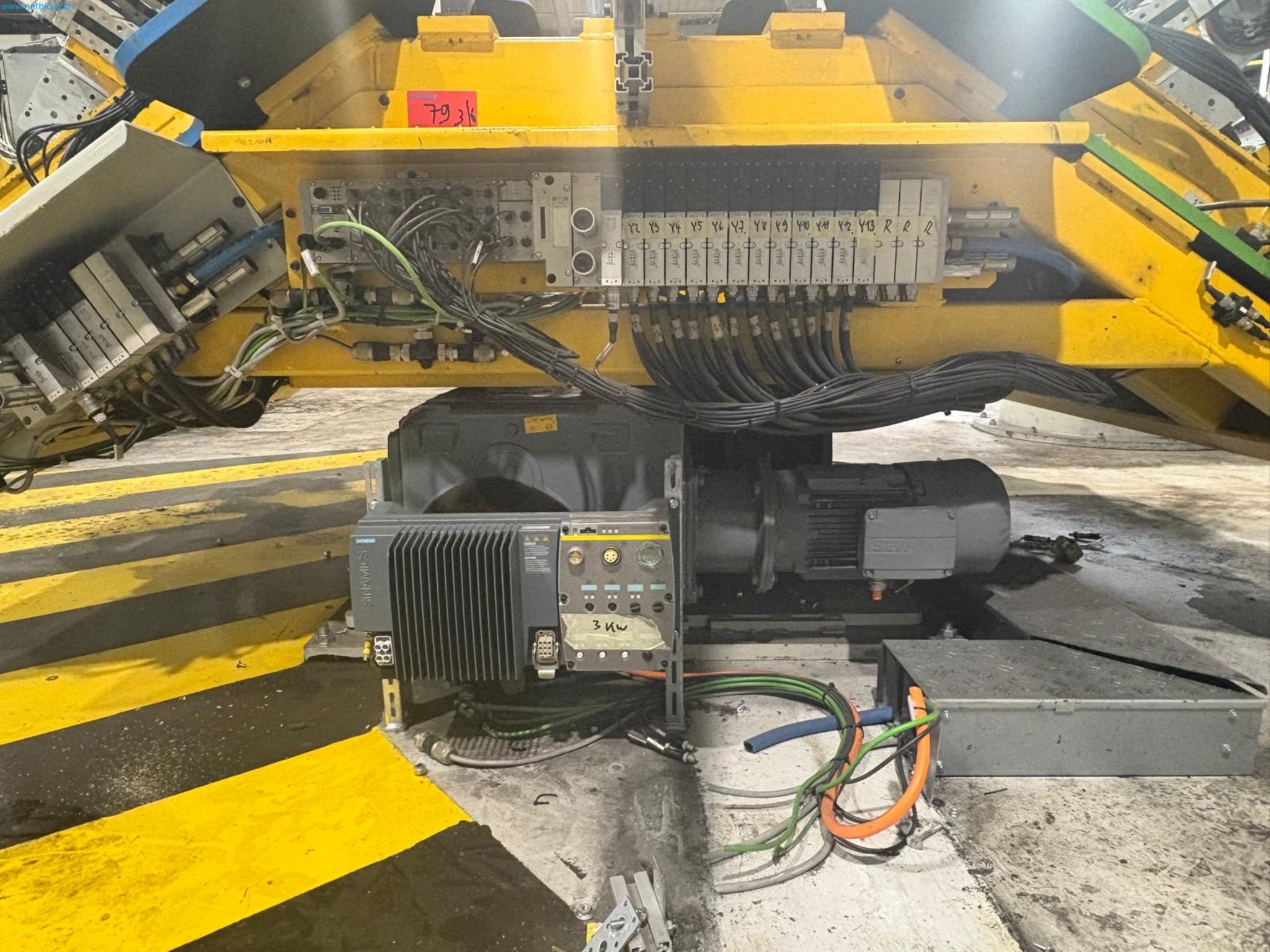 Sprzęt do produkcji samochodów-4