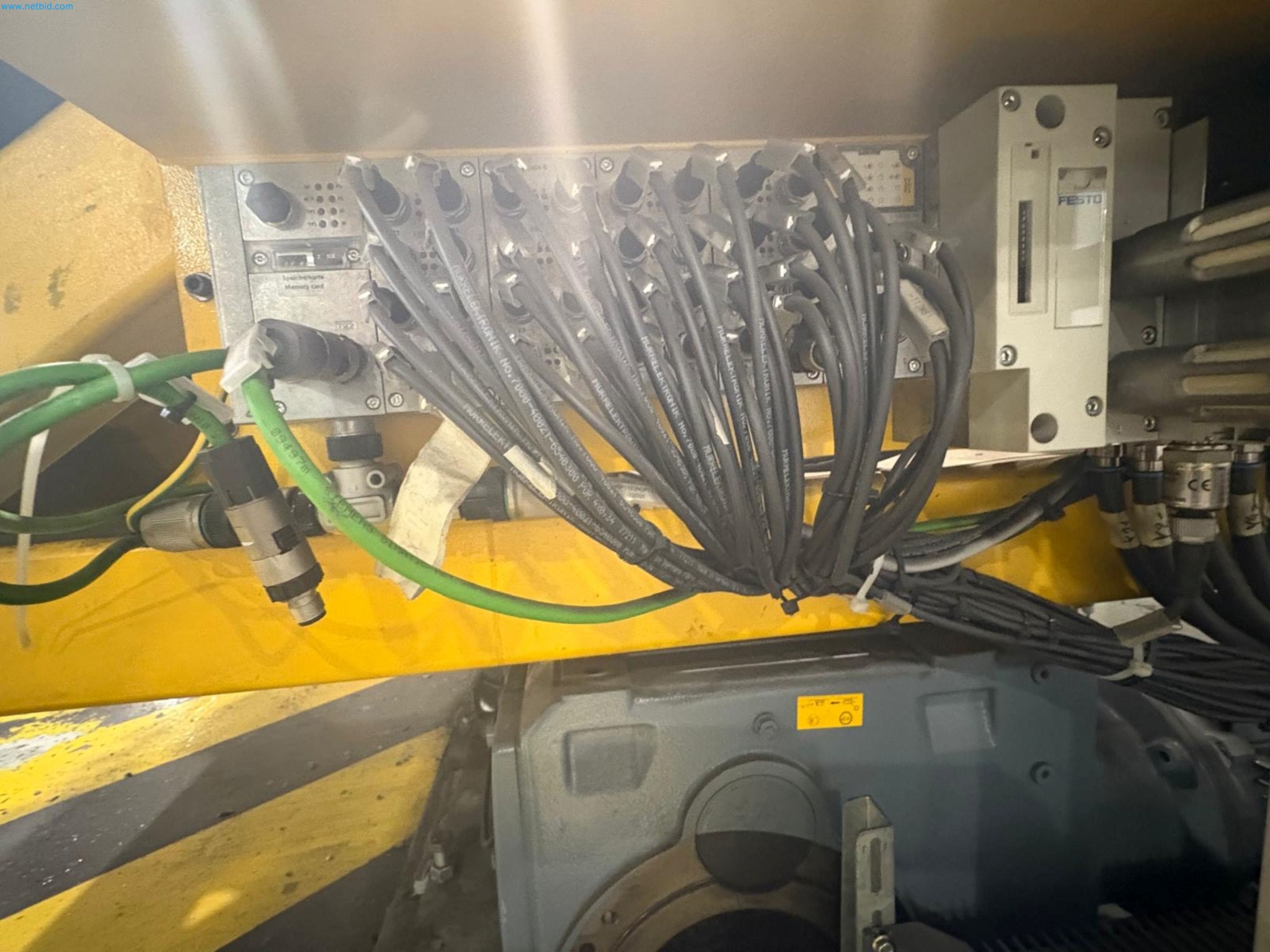 Sprzęt do produkcji samochodów-9