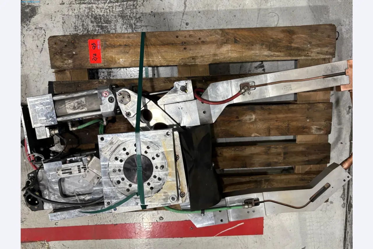 Sprzęt do produkcji samochodów (2. aukcja)-6