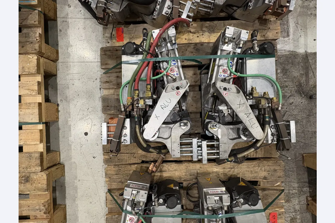 Sprzęt do produkcji samochodów (2. aukcja)-3