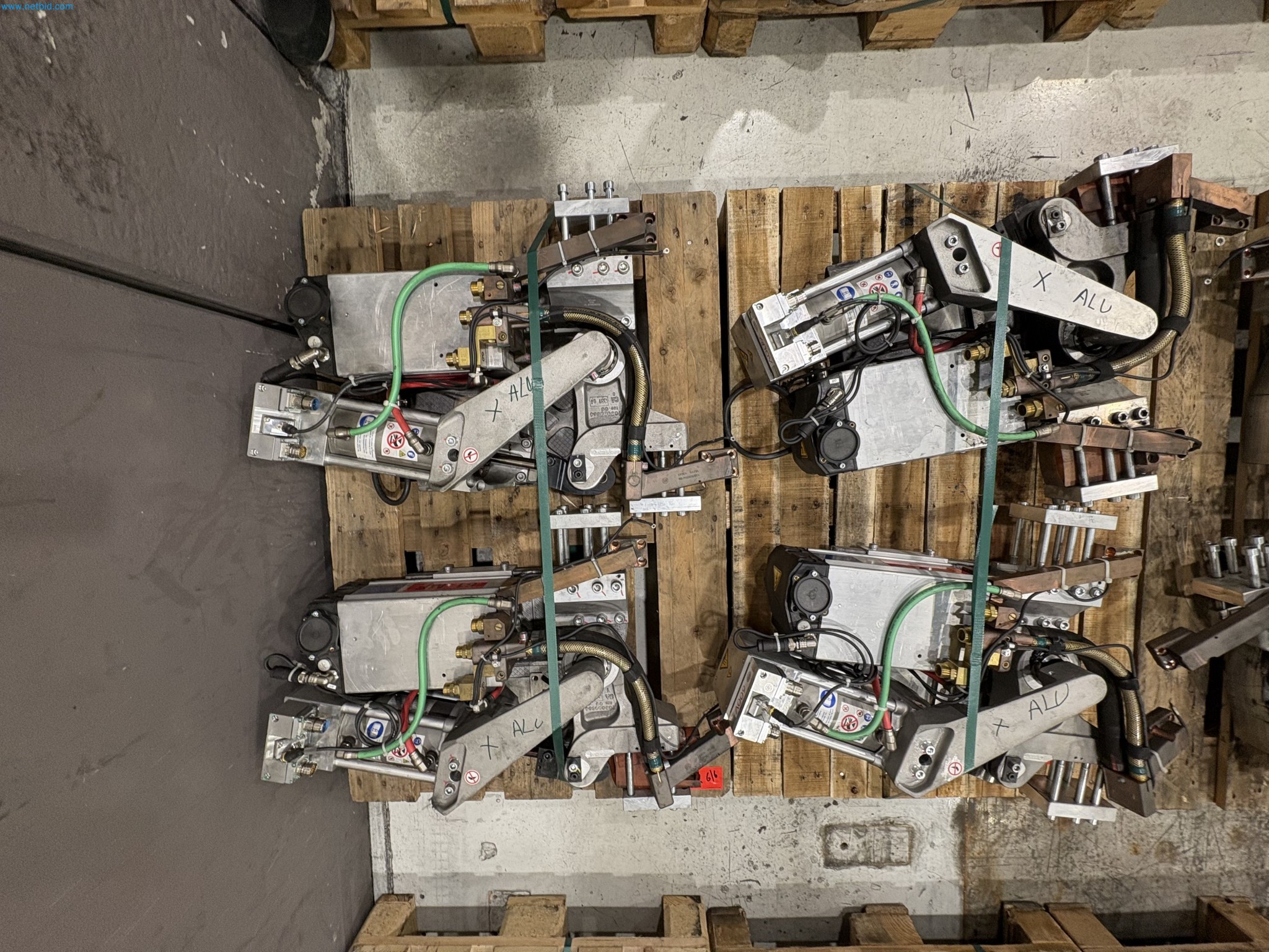 Sprzęt do produkcji samochodów (2. aukcja)-4