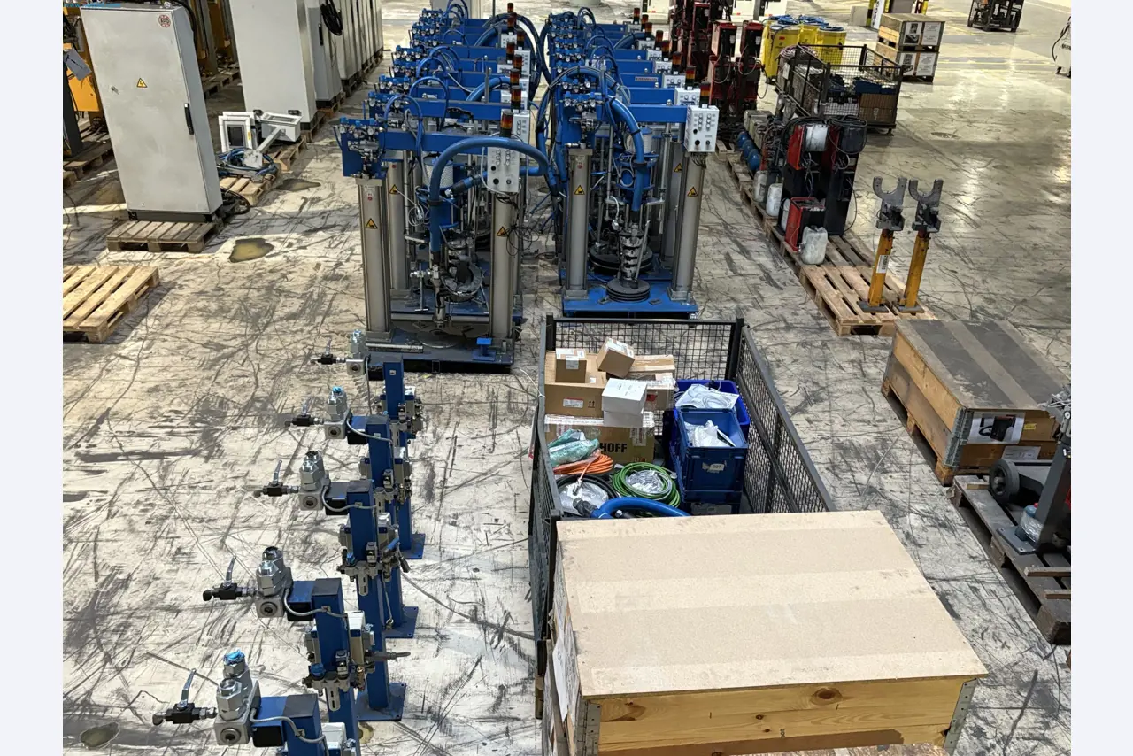 Sprzęt do produkcji samochodów-13