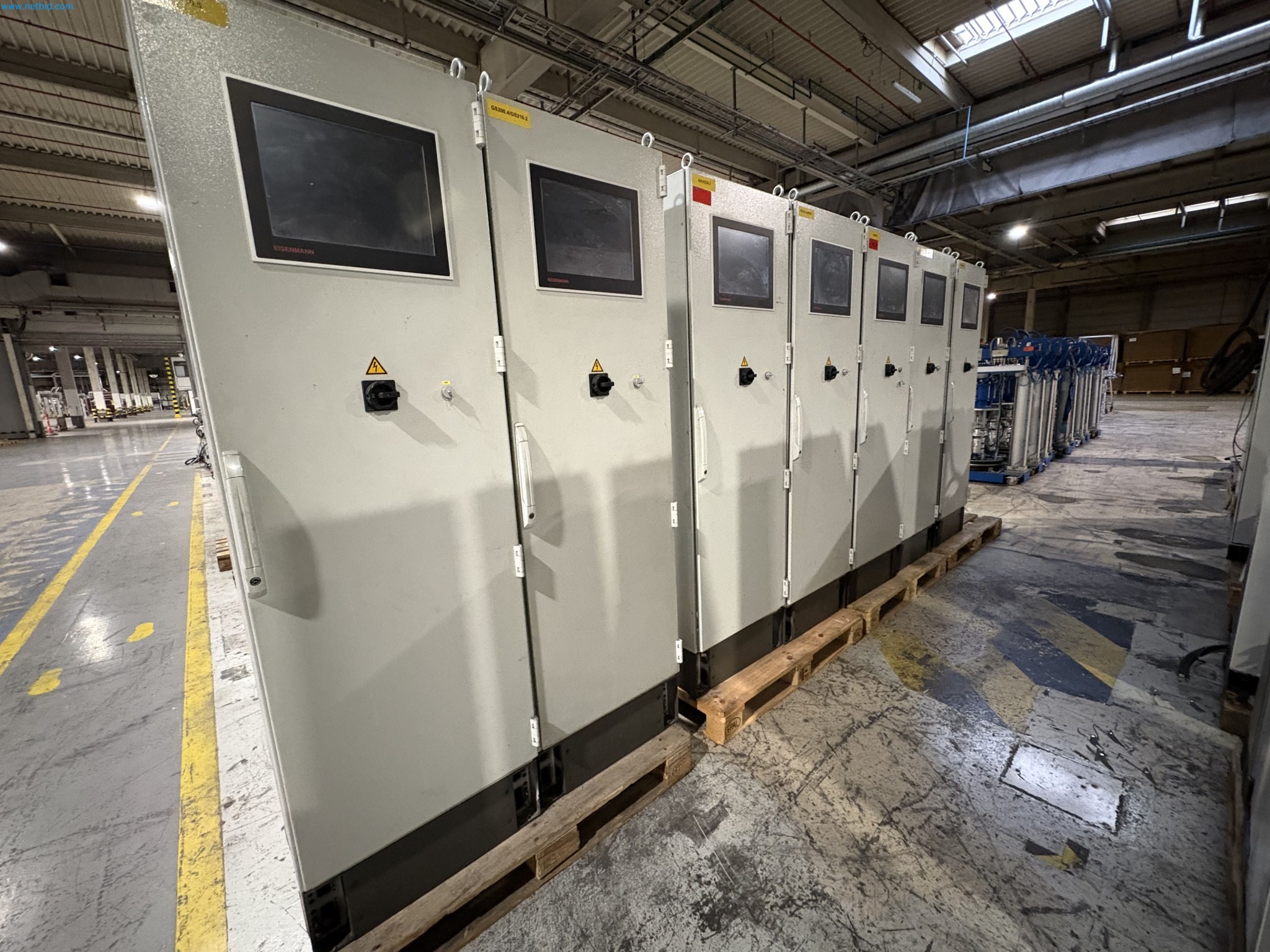 Sprzęt do produkcji samochodów-24