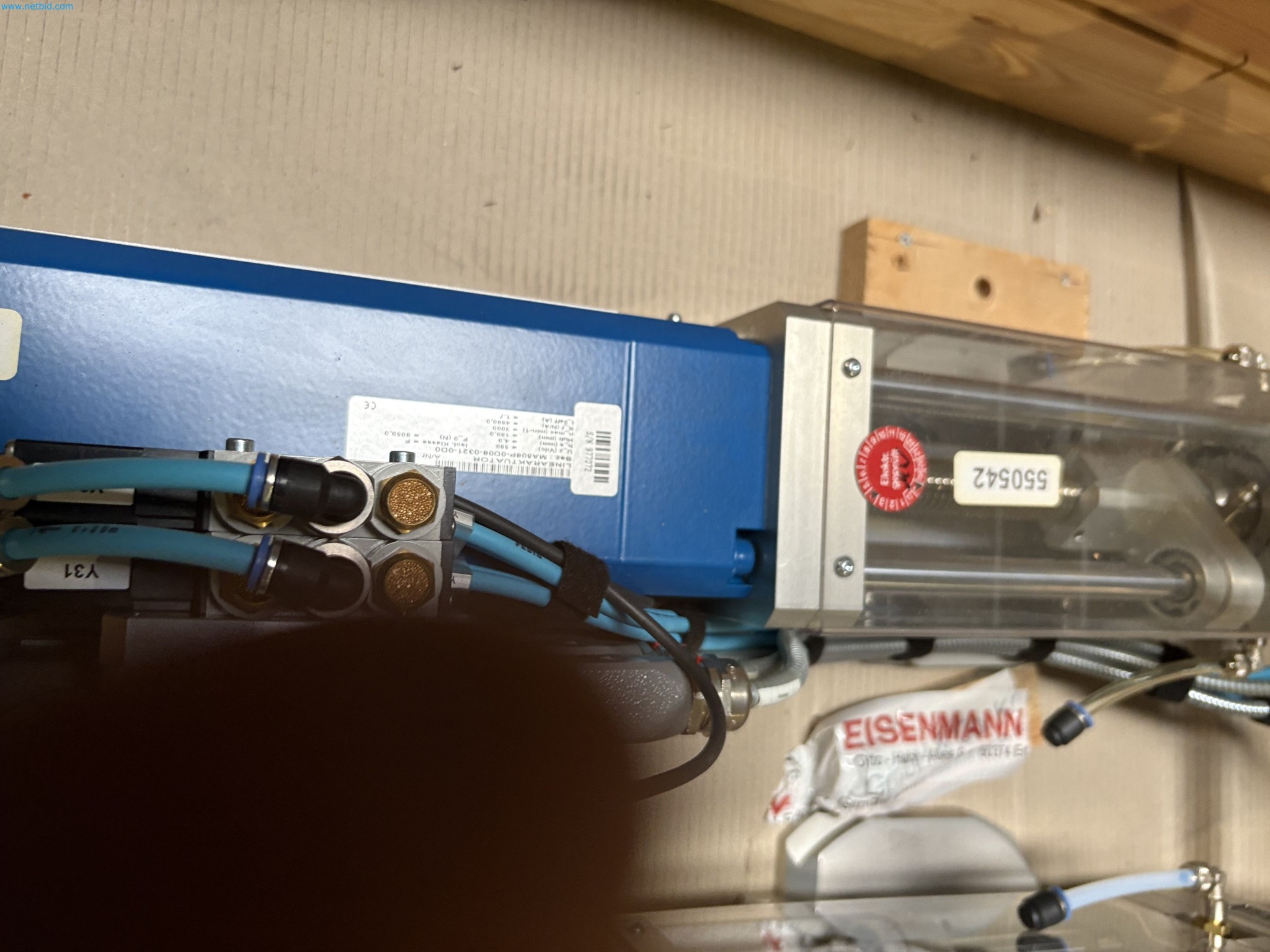 Sprzęt do produkcji samochodów-27