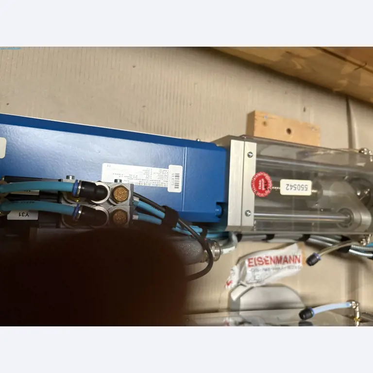 Sprzęt do produkcji samochodów-27