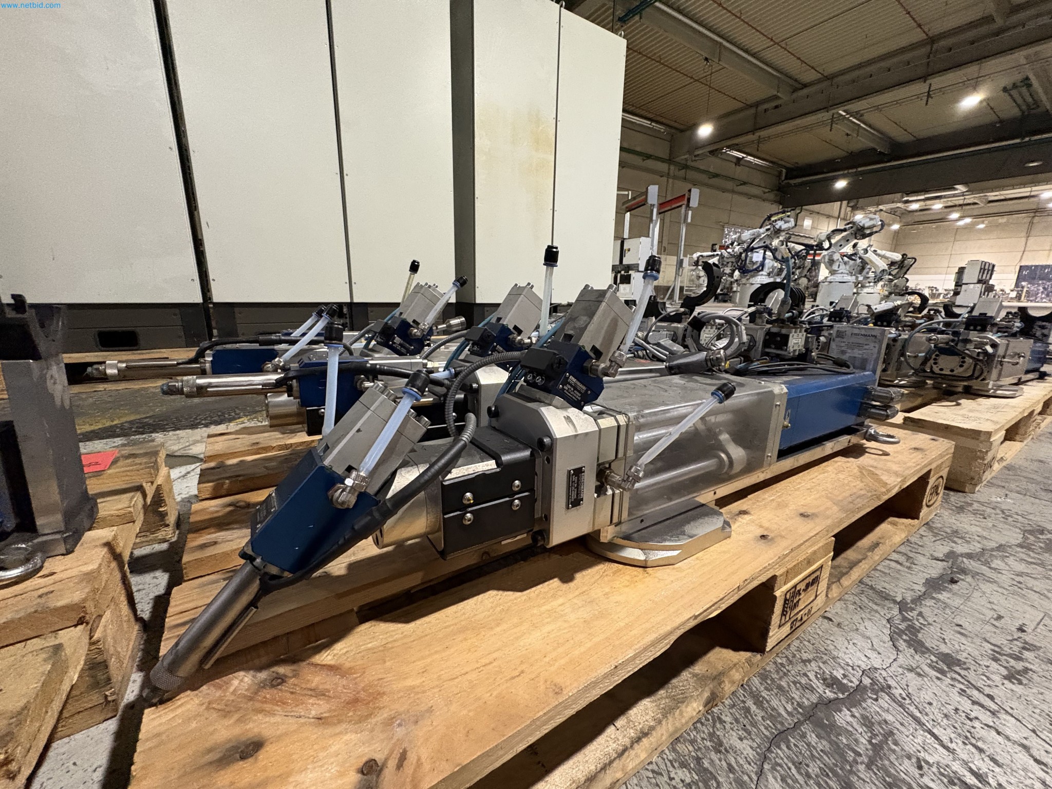 Sprzęt do produkcji samochodów-39