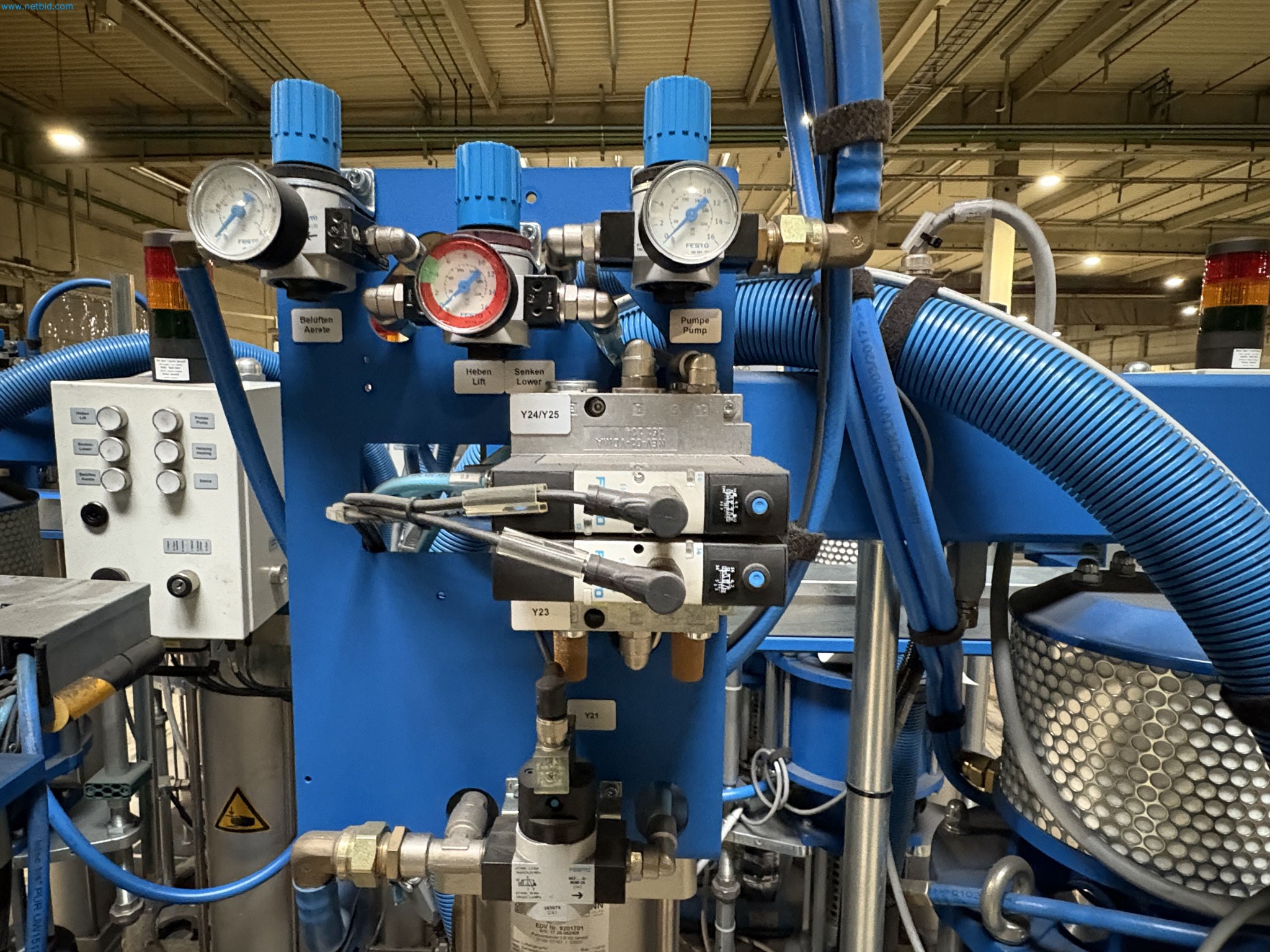 Sprzęt do produkcji samochodów-7