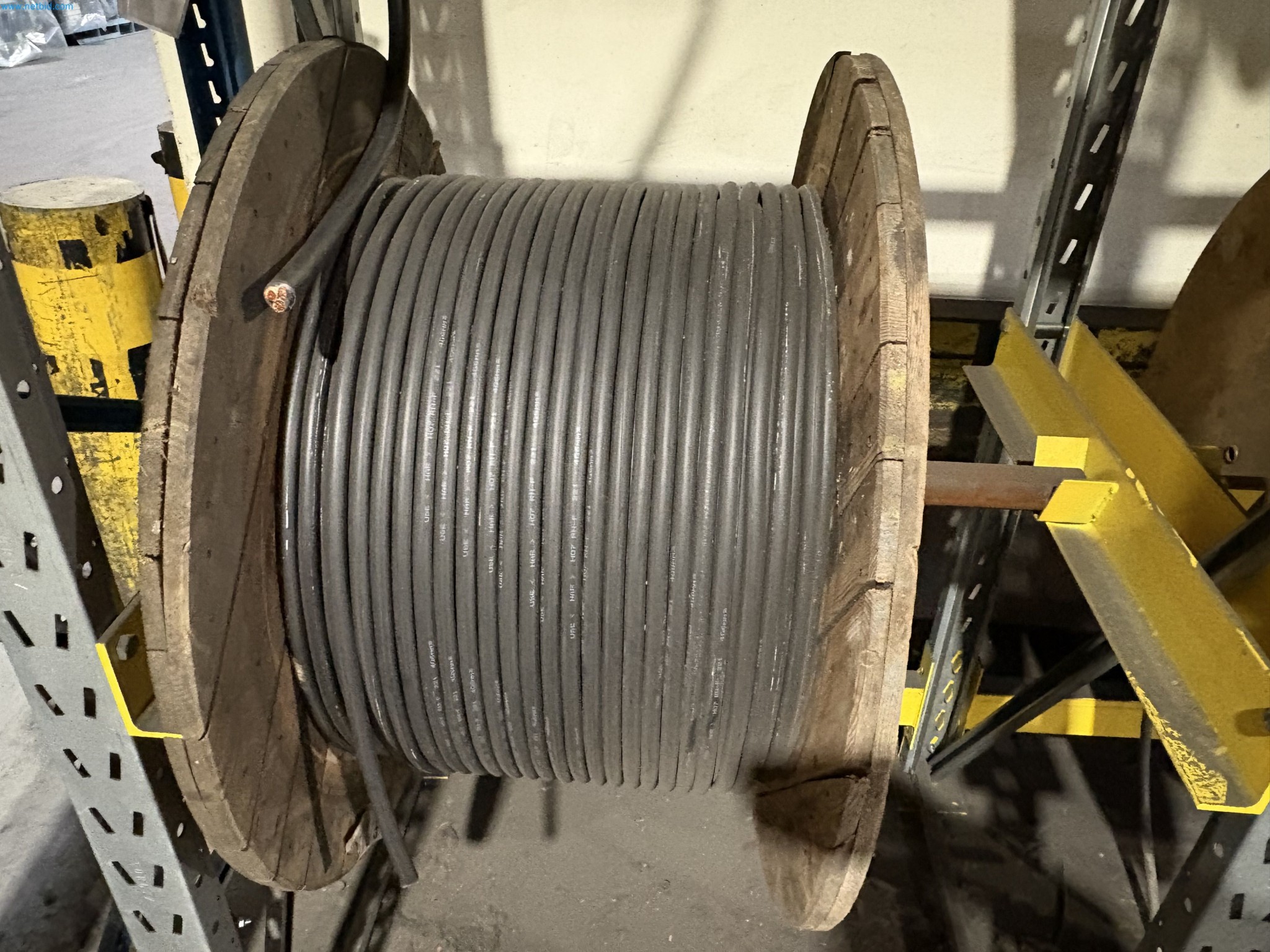 Sprzęt do produkcji samochodów-4