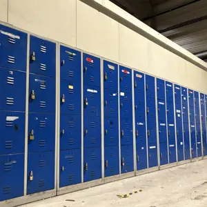 11 Locker cabinets