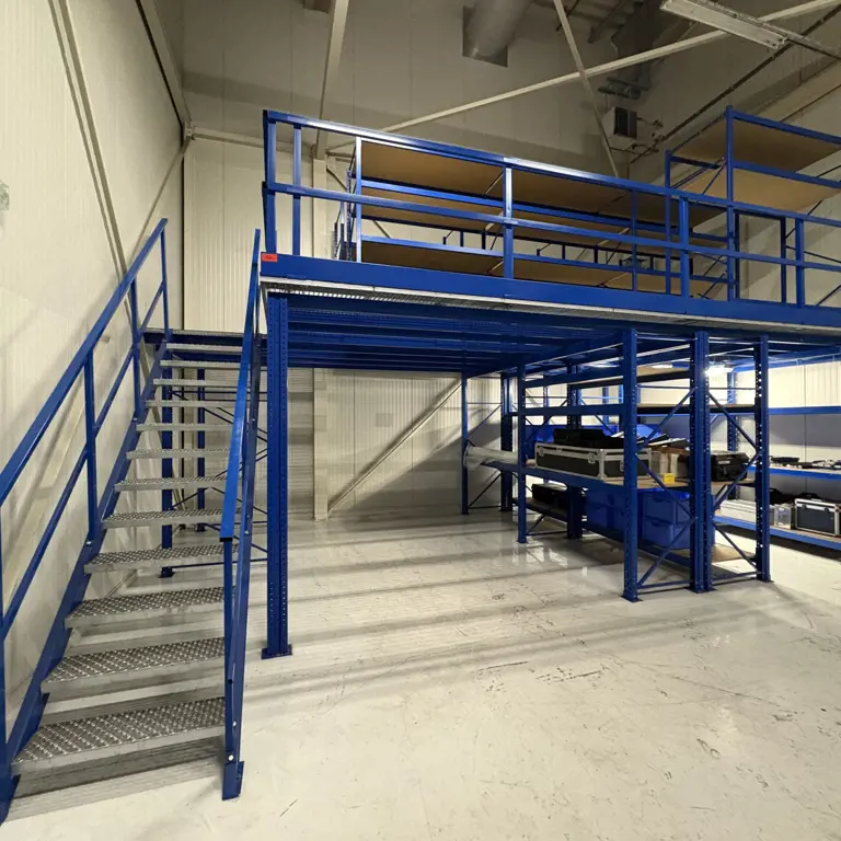 Mezzanine STOW