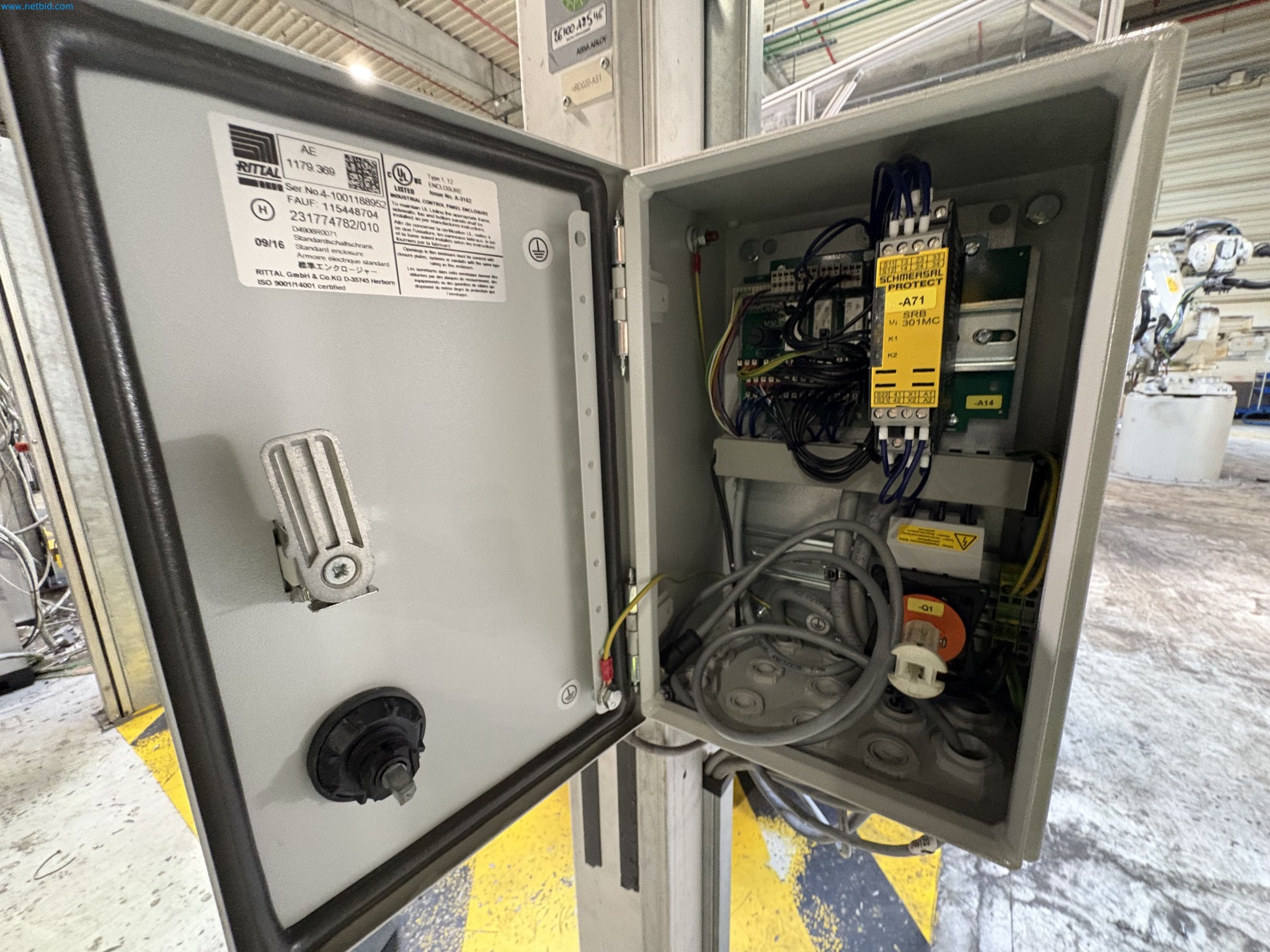 Sprzęt do produkcji samochodów-3