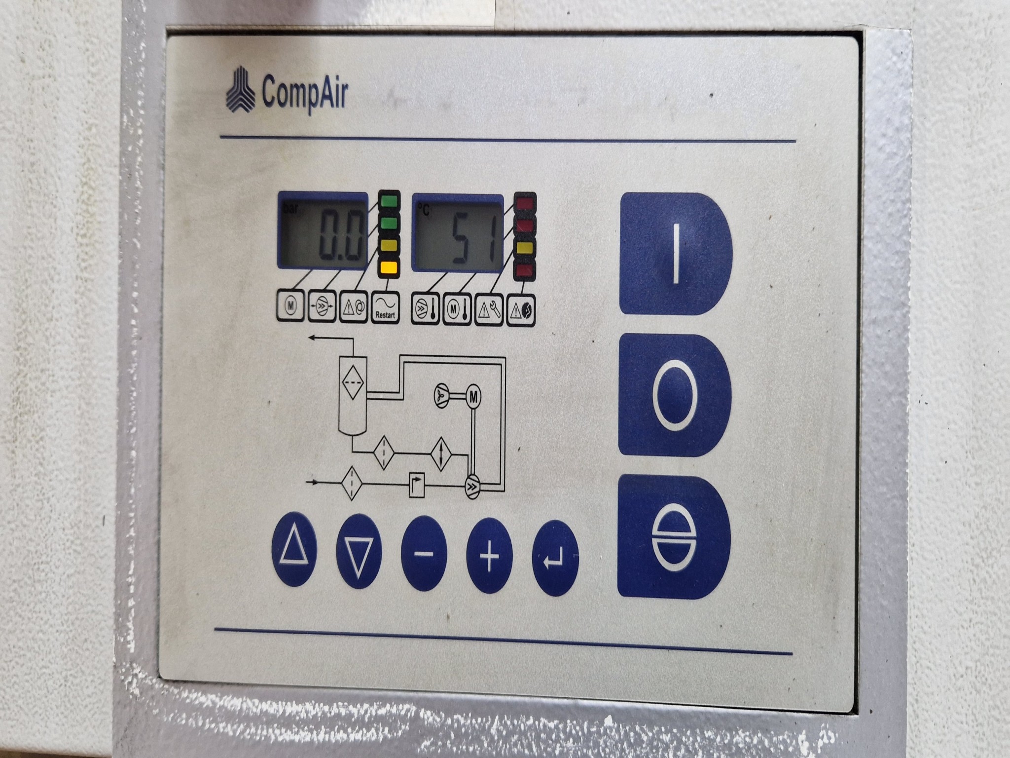 Dobrze utrzymane sprężarki, osuszacze chłodnicze i akcesoria z magazynu-3