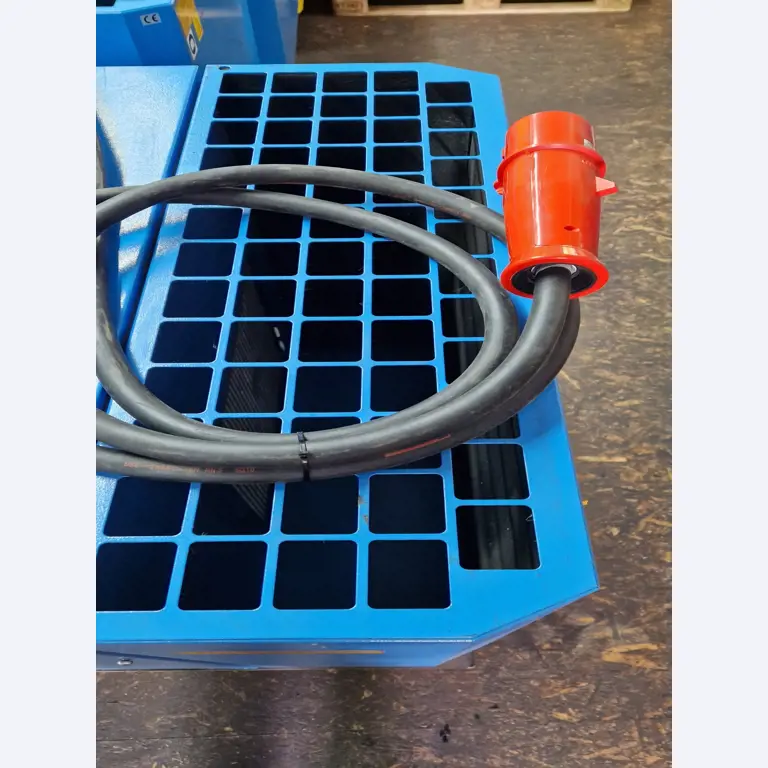 Dobrze utrzymane sprężarki, osuszacze chłodnicze i akcesoria z magazynu-10