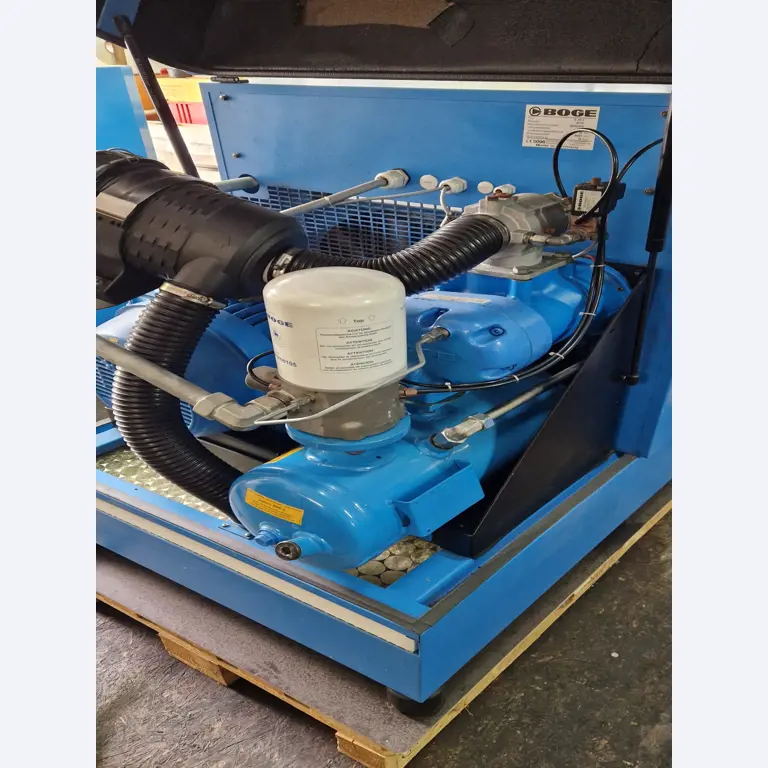 Dobrze utrzymane sprężarki, osuszacze chłodnicze i akcesoria z magazynu-1