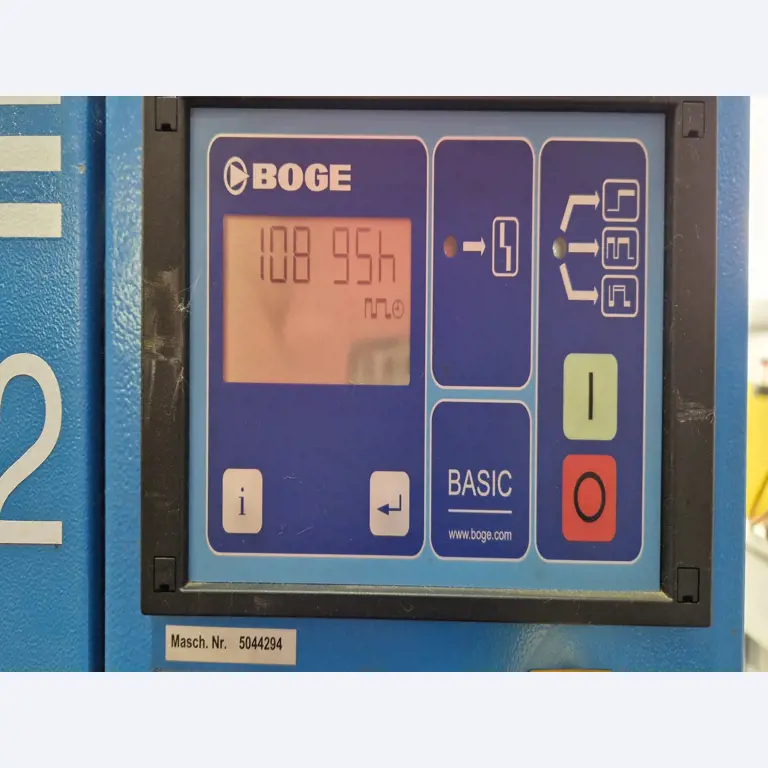 Dobrze utrzymane sprężarki, osuszacze chłodnicze i akcesoria z magazynu-4