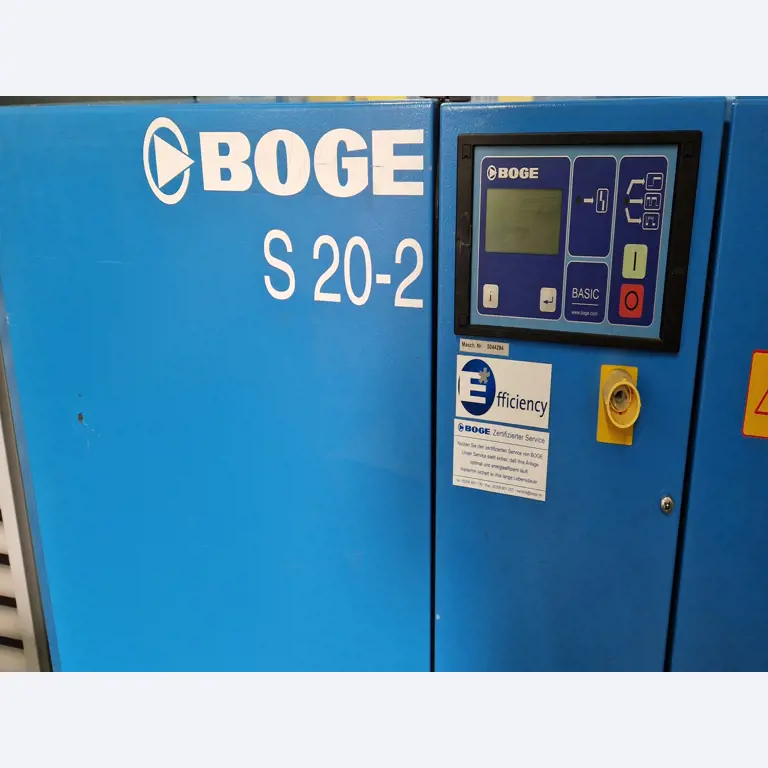 Dobrze utrzymane sprężarki, osuszacze chłodnicze i akcesoria z magazynu-9