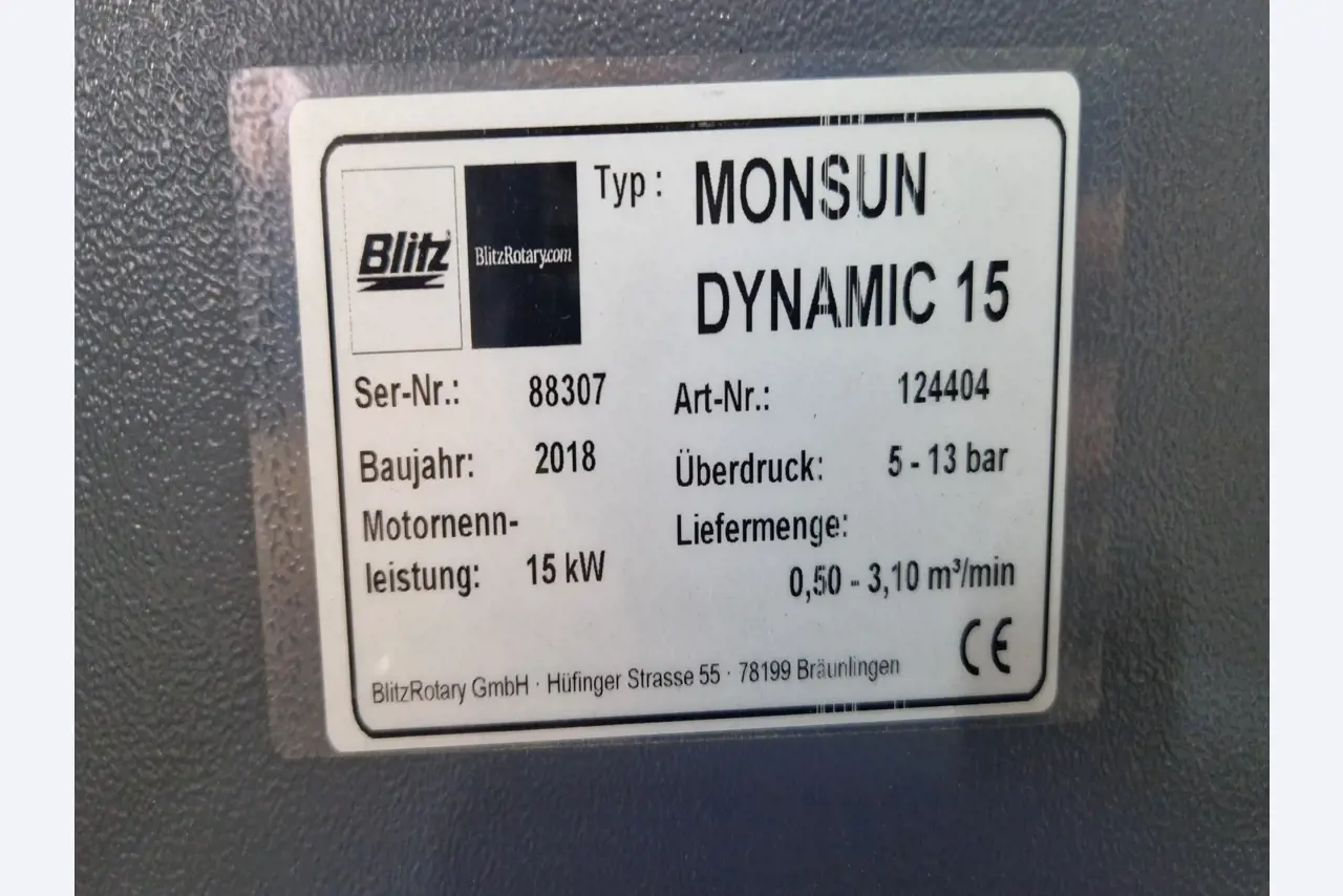 Dobrze utrzymane sprężarki, osuszacze chłodnicze i akcesoria z magazynu-2