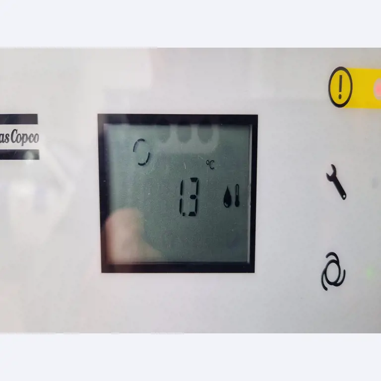 Dobrze utrzymane sprężarki, osuszacze chłodnicze i akcesoria z magazynu-4