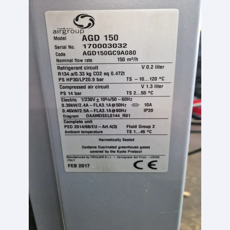 Dobrze utrzymane sprężarki, osuszacze chłodnicze i akcesoria z magazynu-2