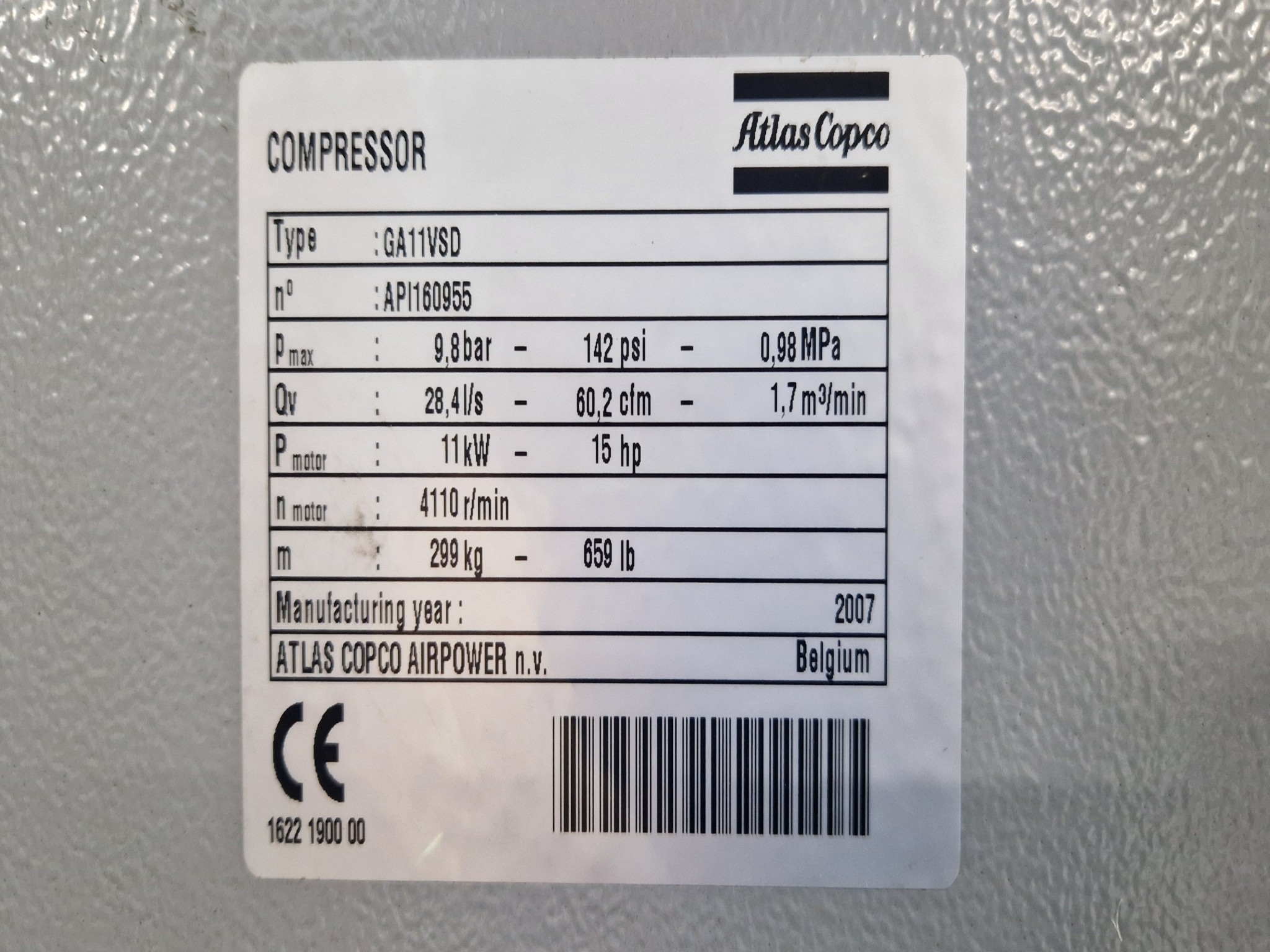 Dobro vzdrževani kompresorji, hladilni sušilniki in dodatna oprema na zalogi-2