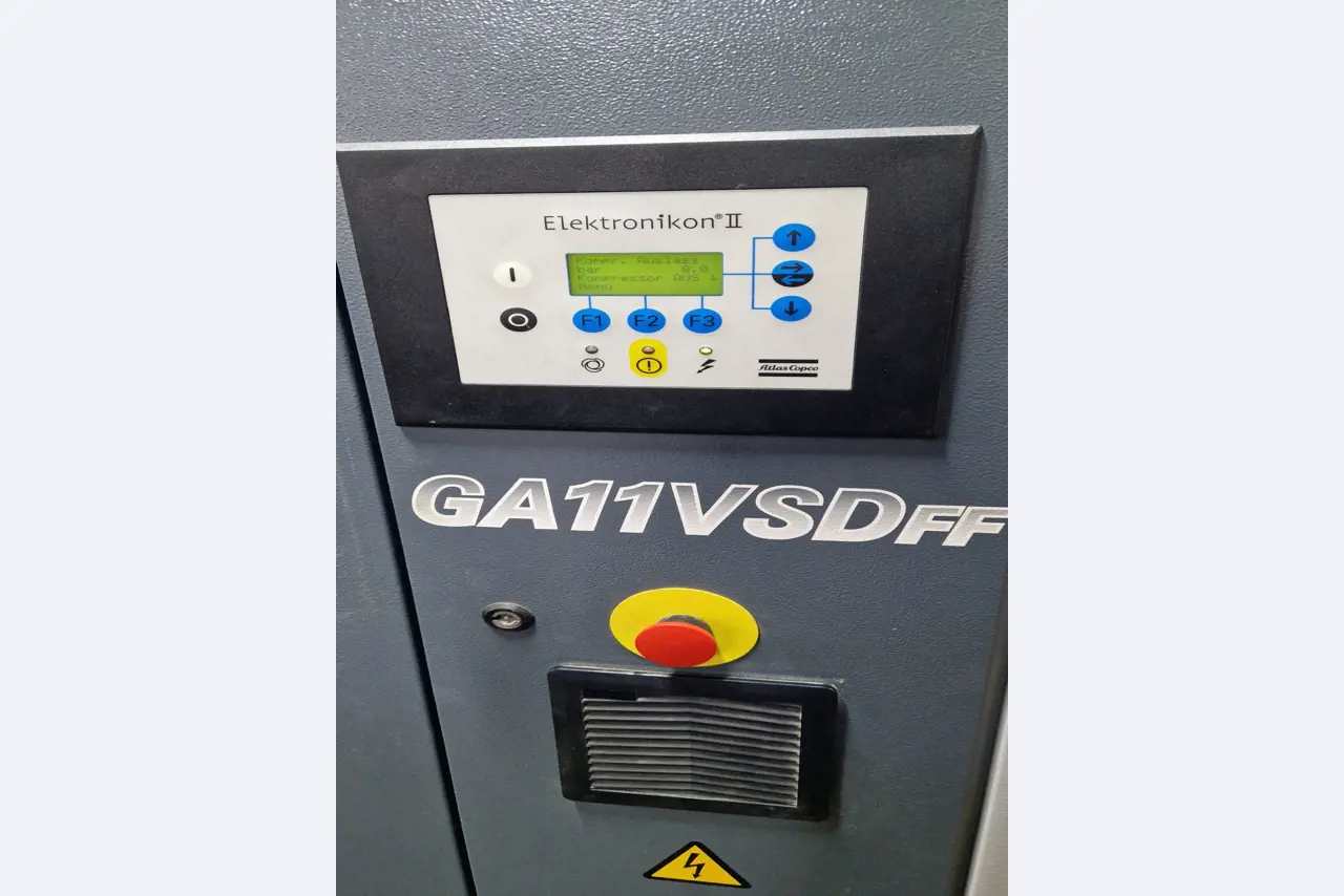 Dobro vzdrževani kompresorji, hladilni sušilniki in dodatna oprema na zalogi-3