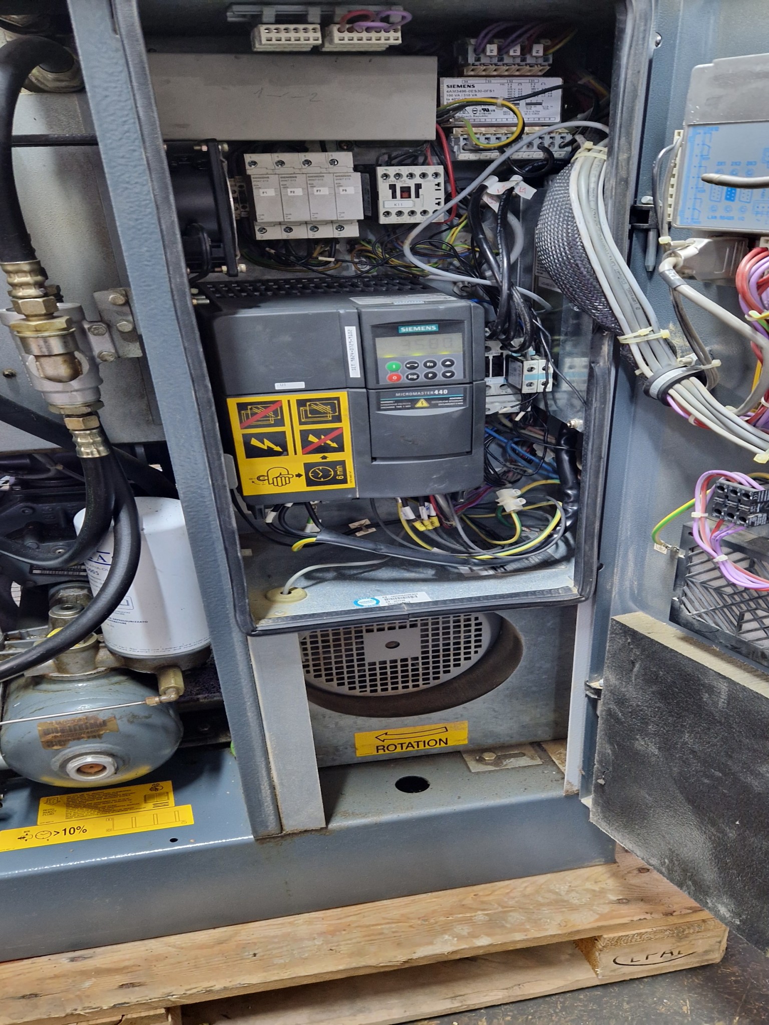 Dobro vzdrževani kompresorji, hladilni sušilniki in dodatna oprema na zalogi-5