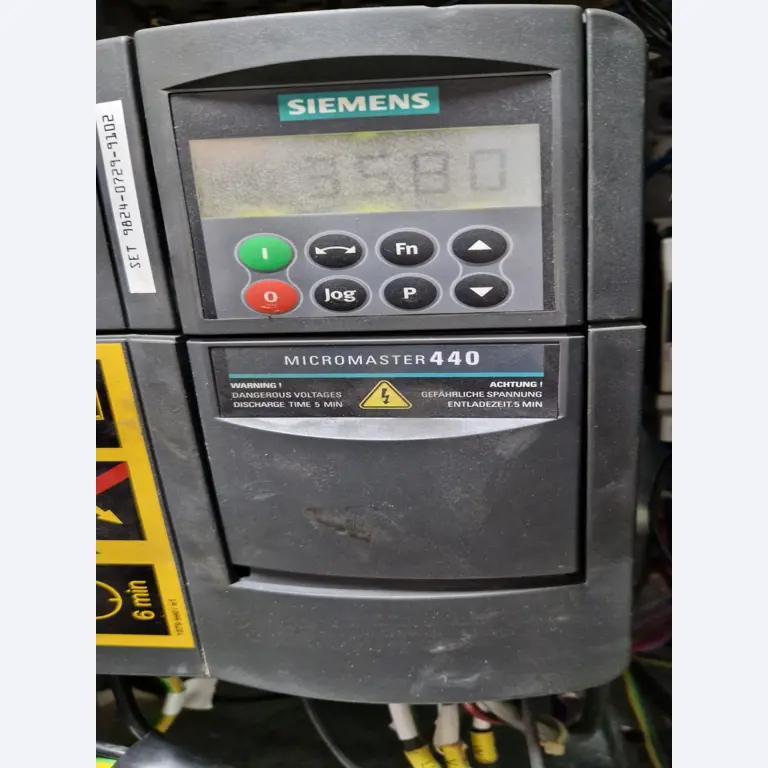 Dobro vzdrževani kompresorji, hladilni sušilniki in dodatna oprema na zalogi-7