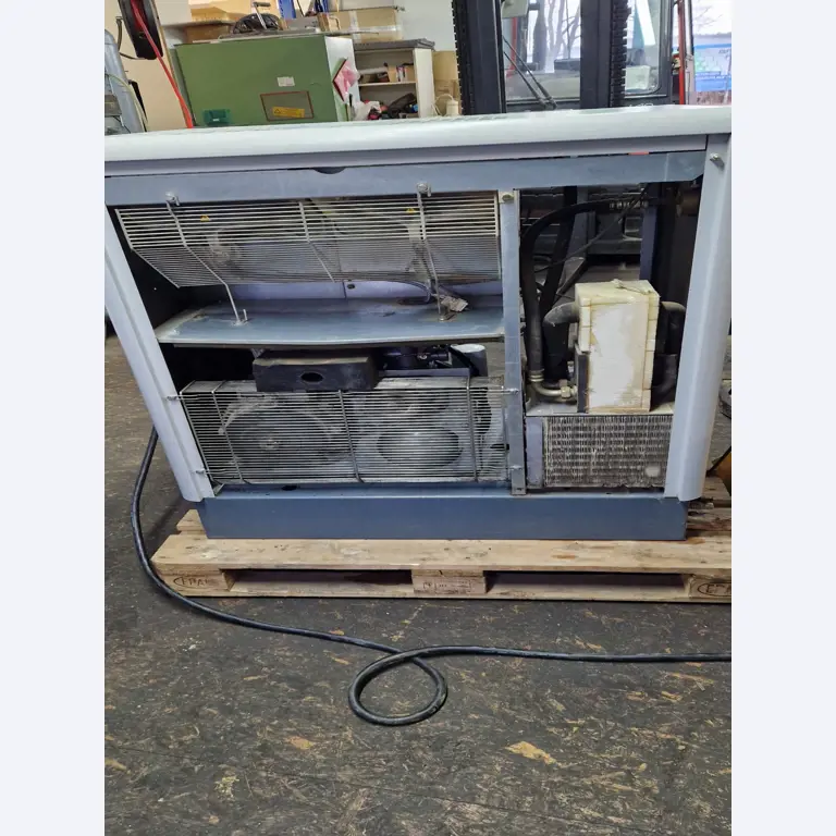 Dobro vzdrževani kompresorji, hladilni sušilniki in dodatna oprema na zalogi-9