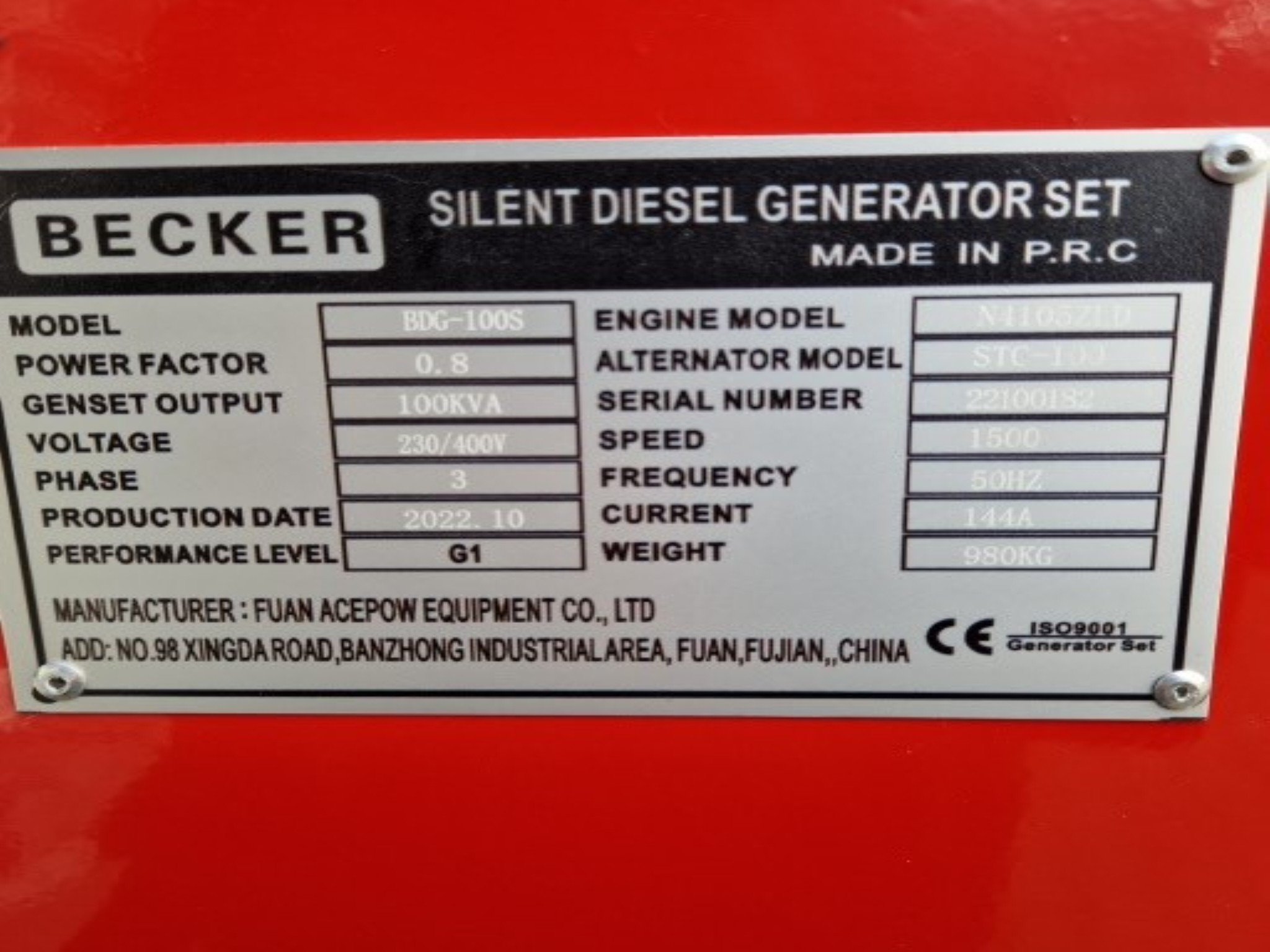 Dobrze utrzymane sprężarki, osuszacze chłodnicze i akcesoria z magazynu-4