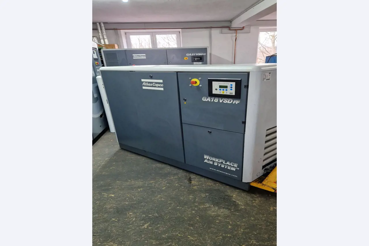 Dobrze utrzymane sprężarki, osuszacze chłodnicze i akcesoria z magazynu-1